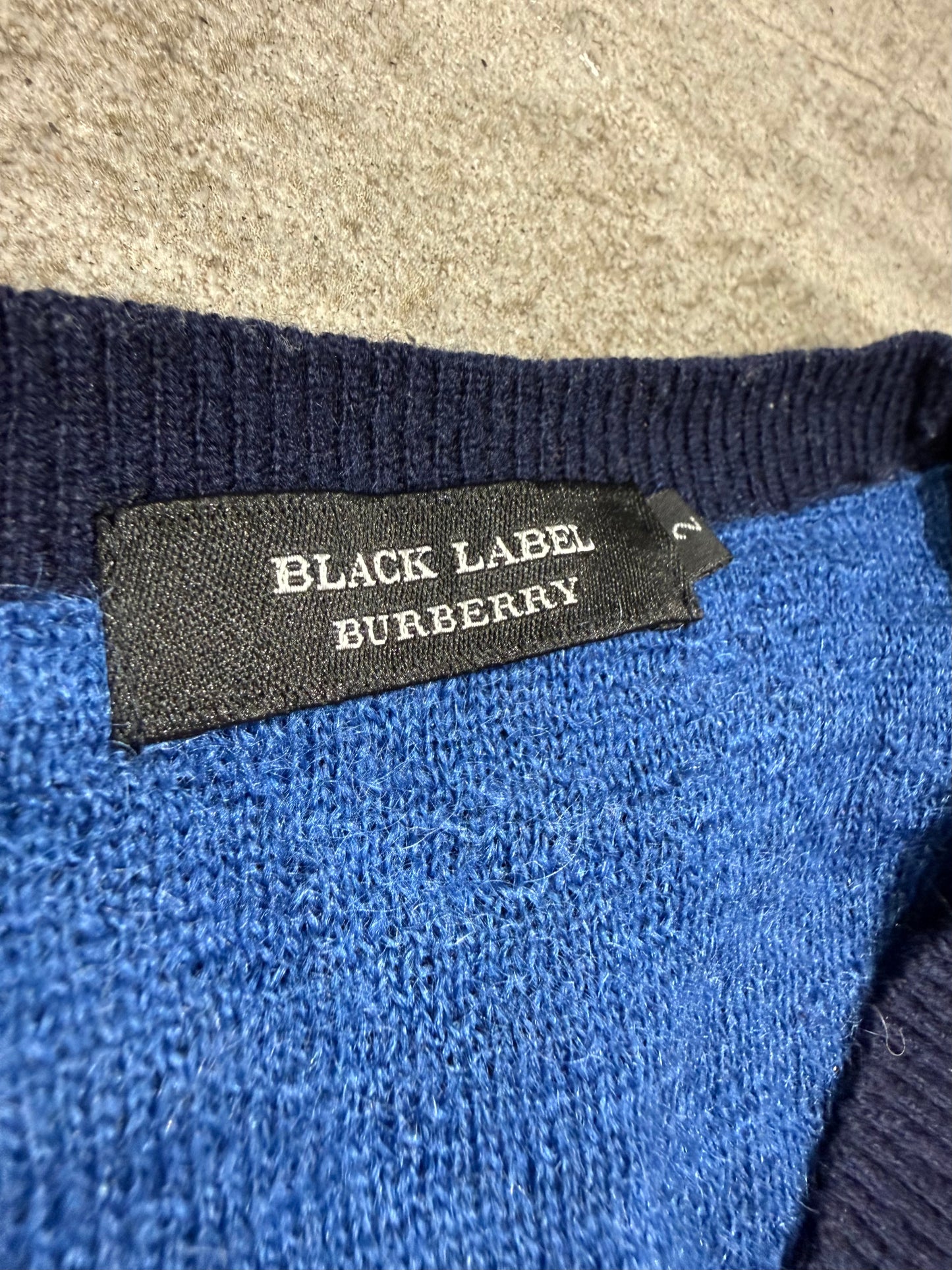 000’s Burberry Jumper (S)