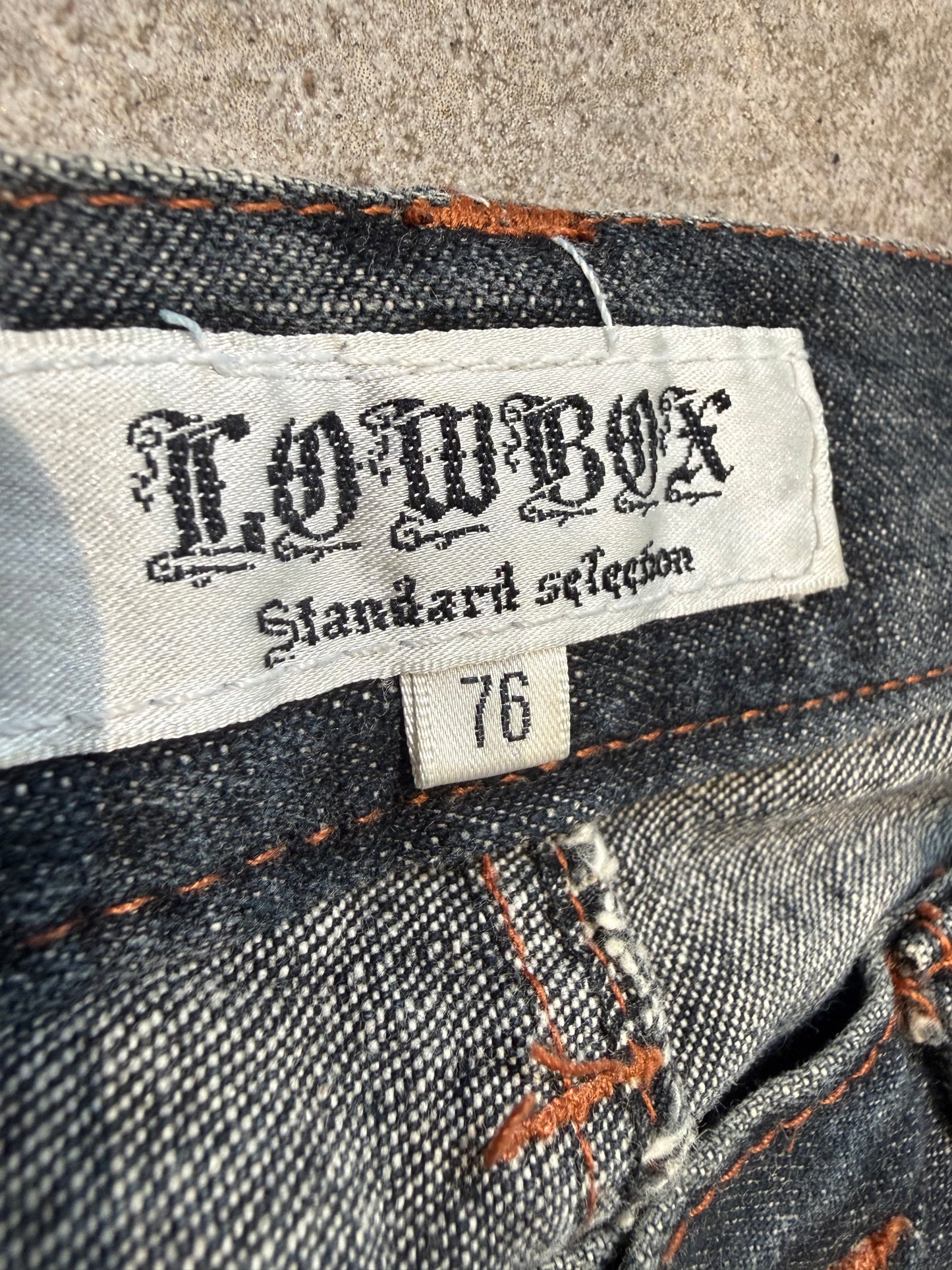 000’s Lowbox Jeans (29”)