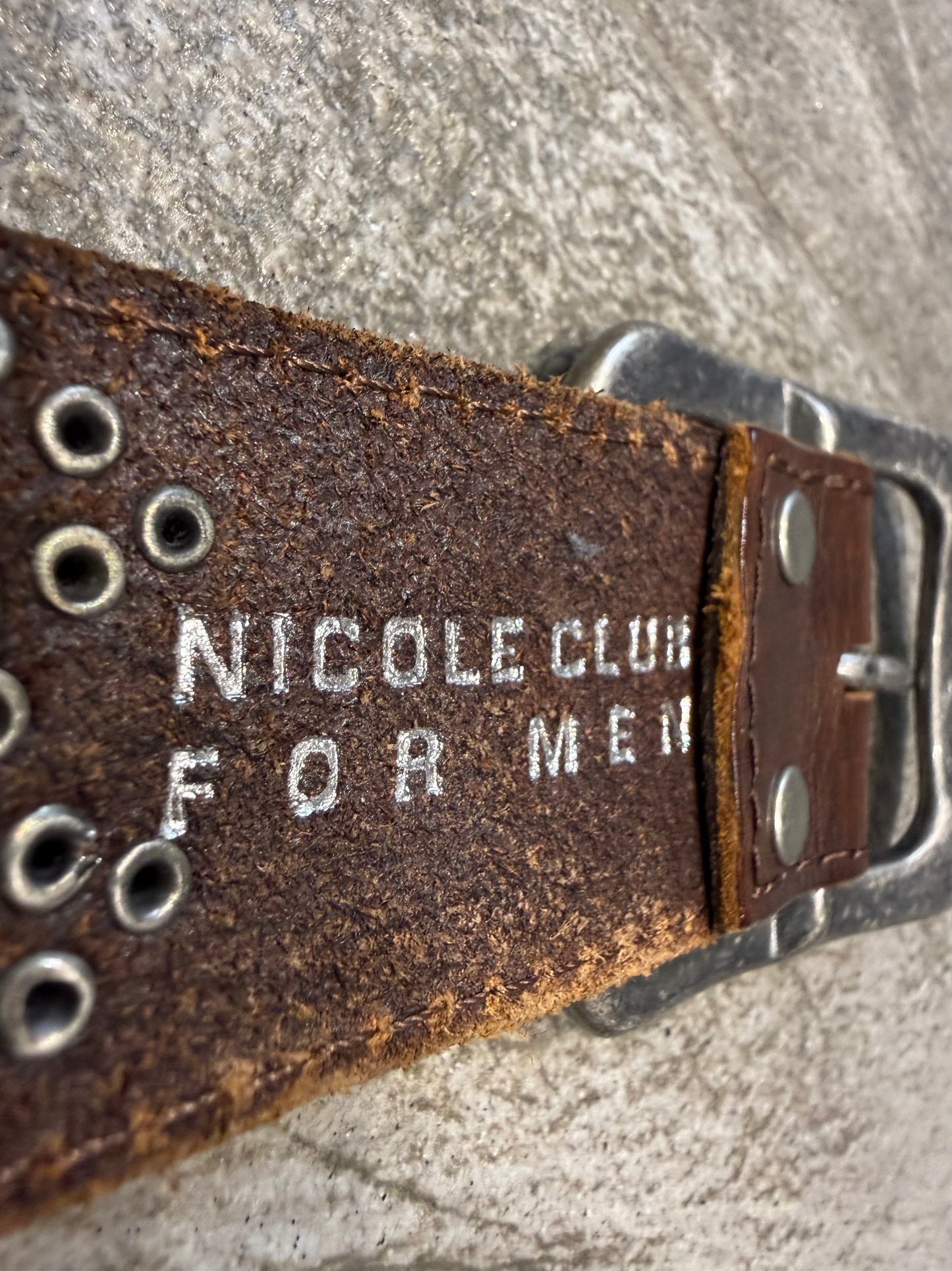 000’s Nicole Studded Leather Belt