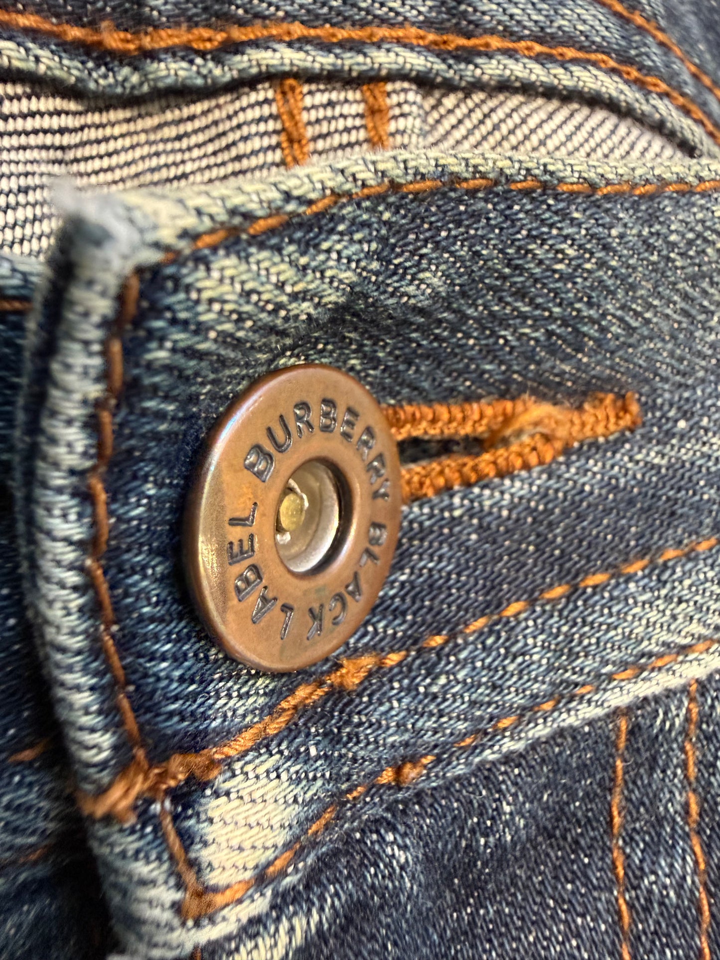 000’s Burberry Jeans (33”)