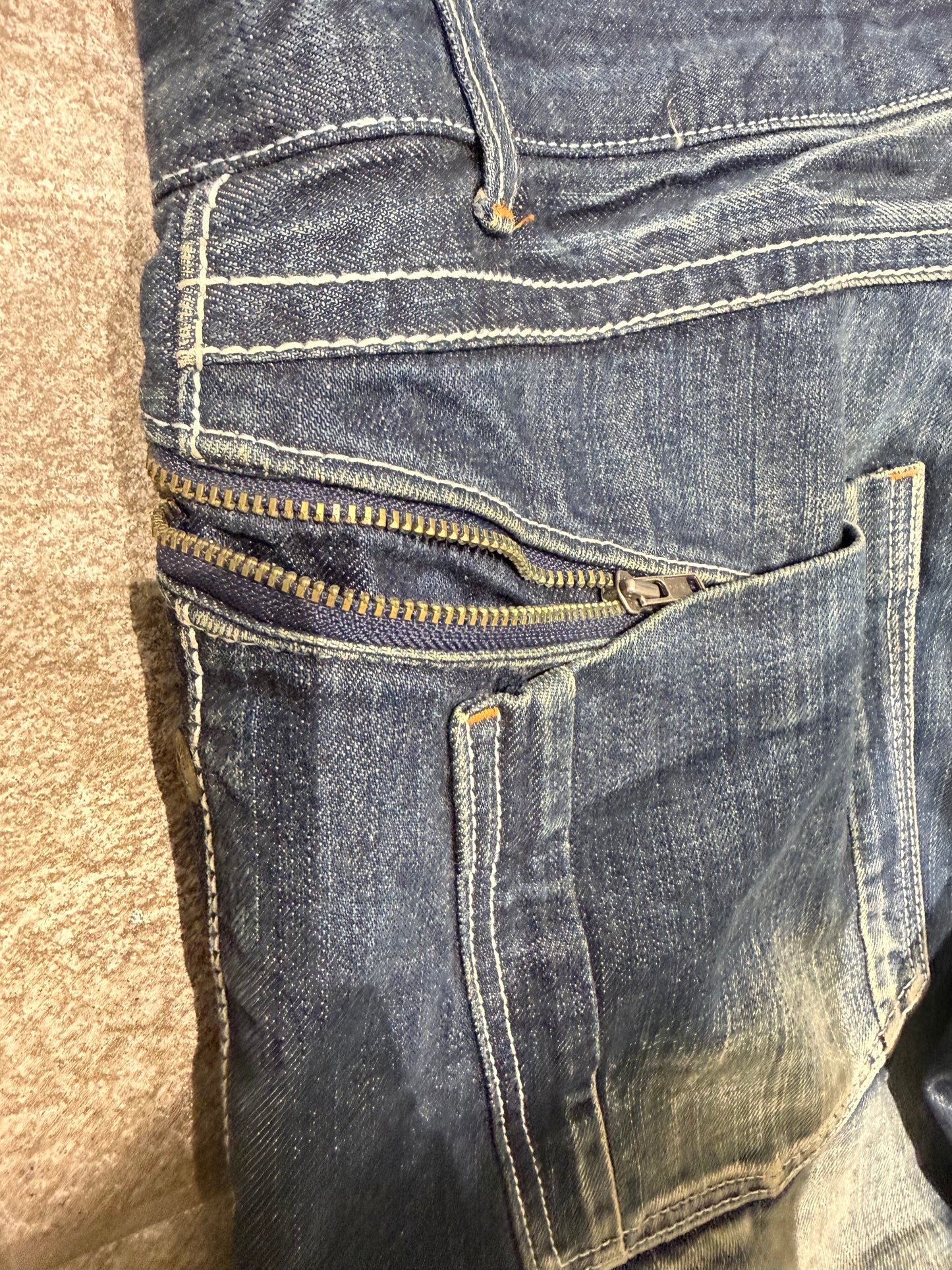 000’s Karl Kani Bootcut Jeans (36”)