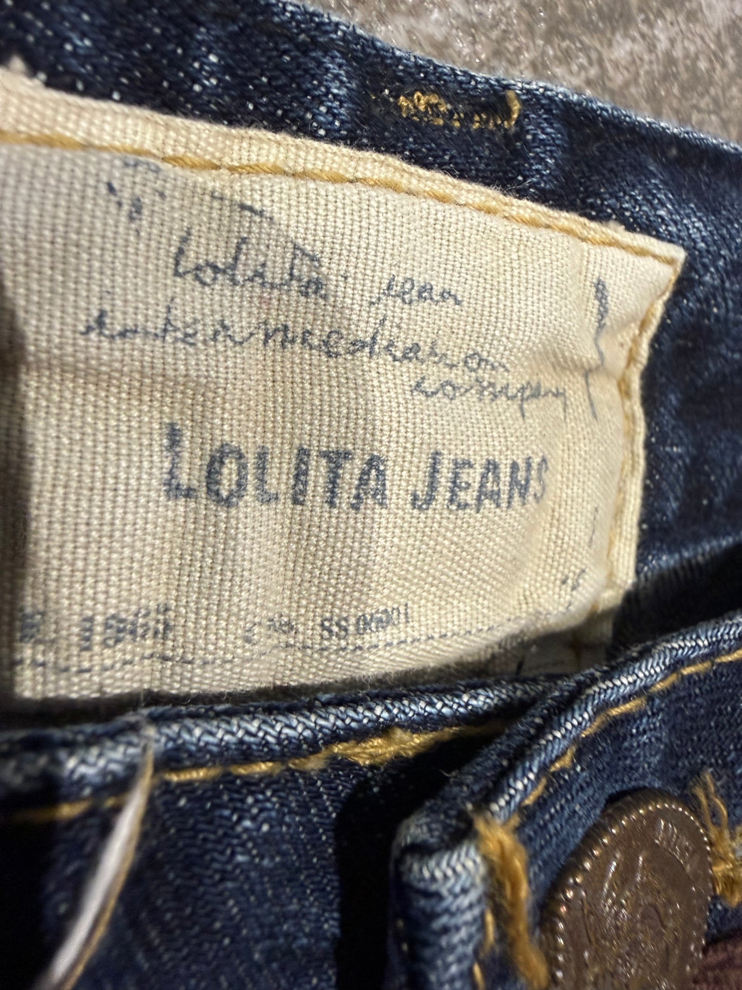 000’s Lolita Washed Bootcut Jeans (30”)