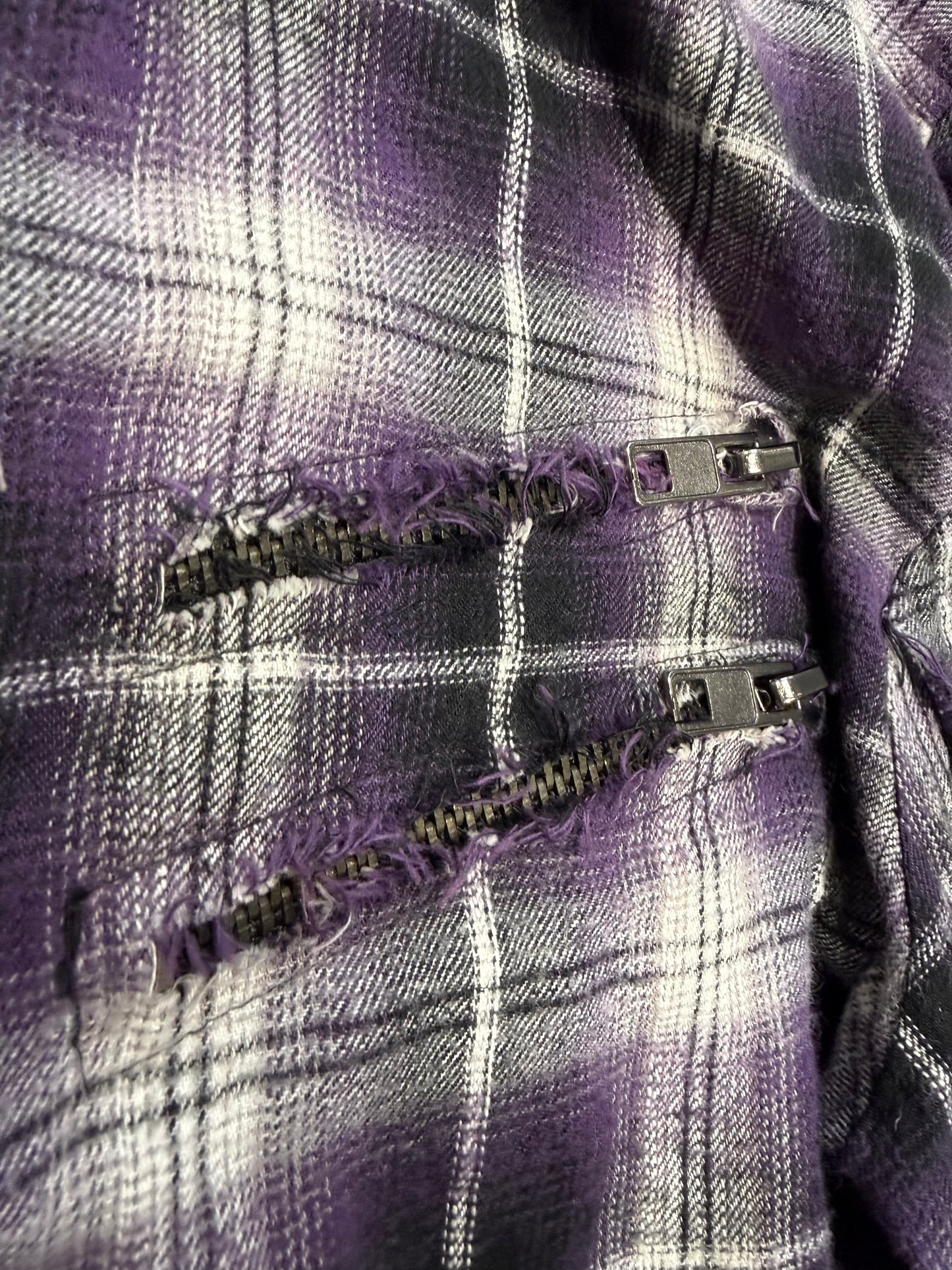 000’s Glad News Skull Flannel Shirt (S-M)
