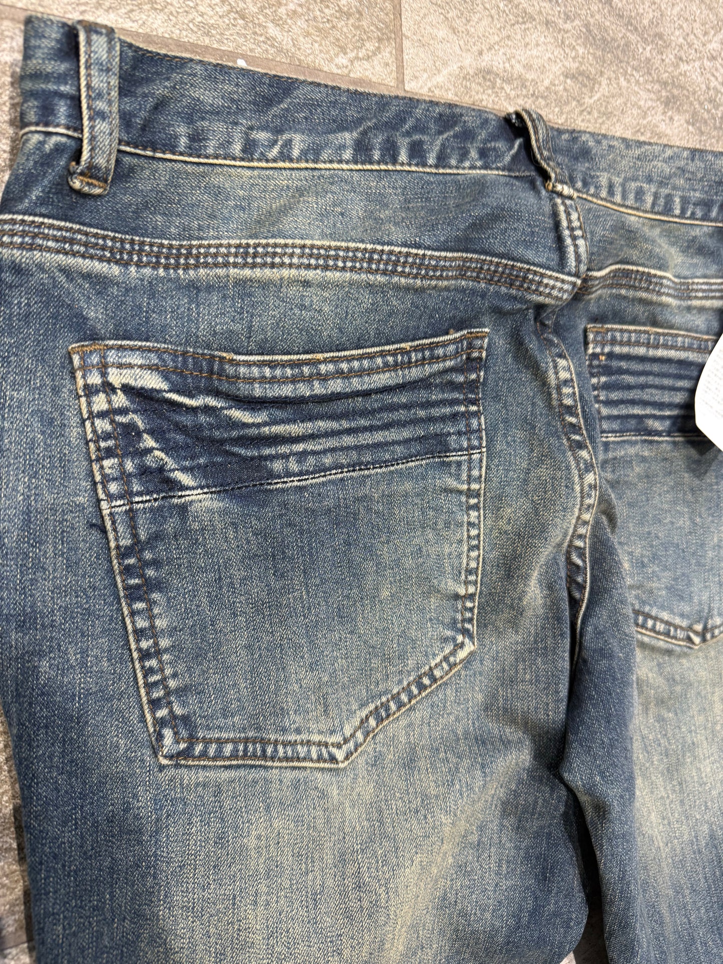000’s Schlussel Bow Legged Jeans (30”)