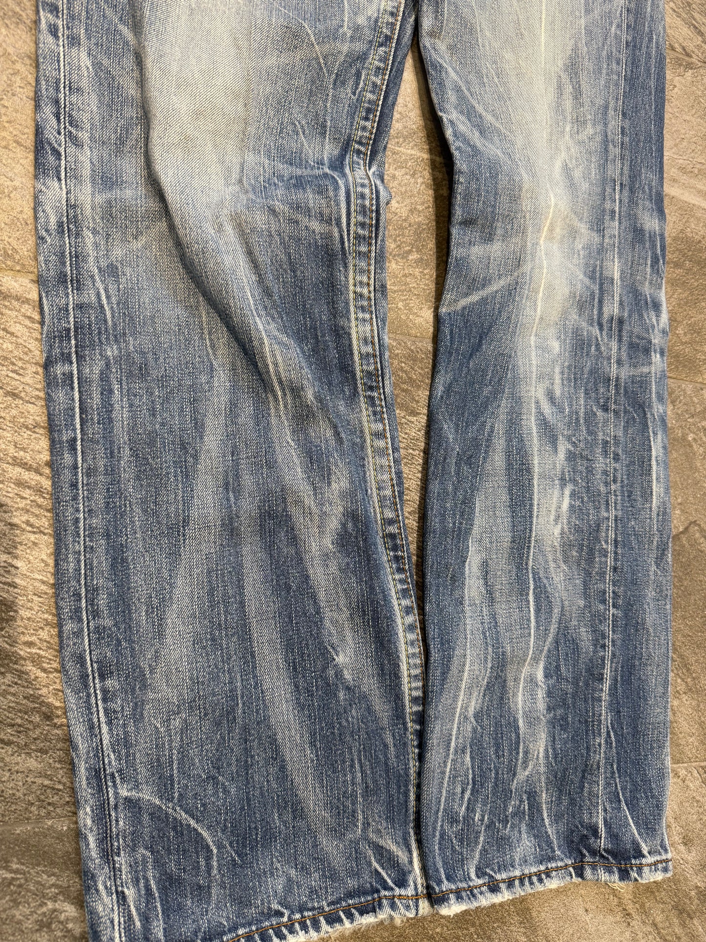 000’s Levi’s Ghostwash Jeans (34”)