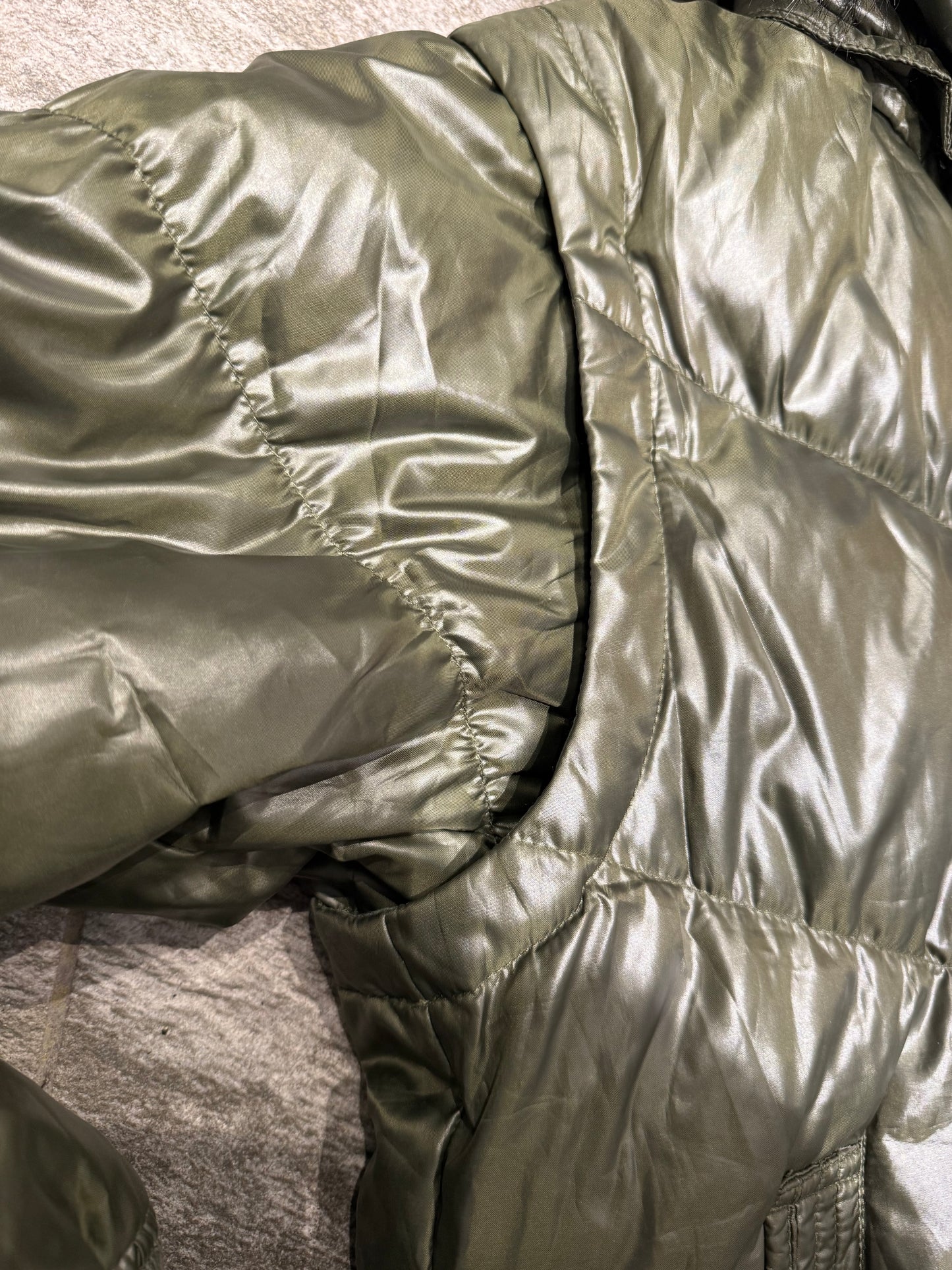 000’s Uniqlo Detachable Arms Fur Puffer (M)