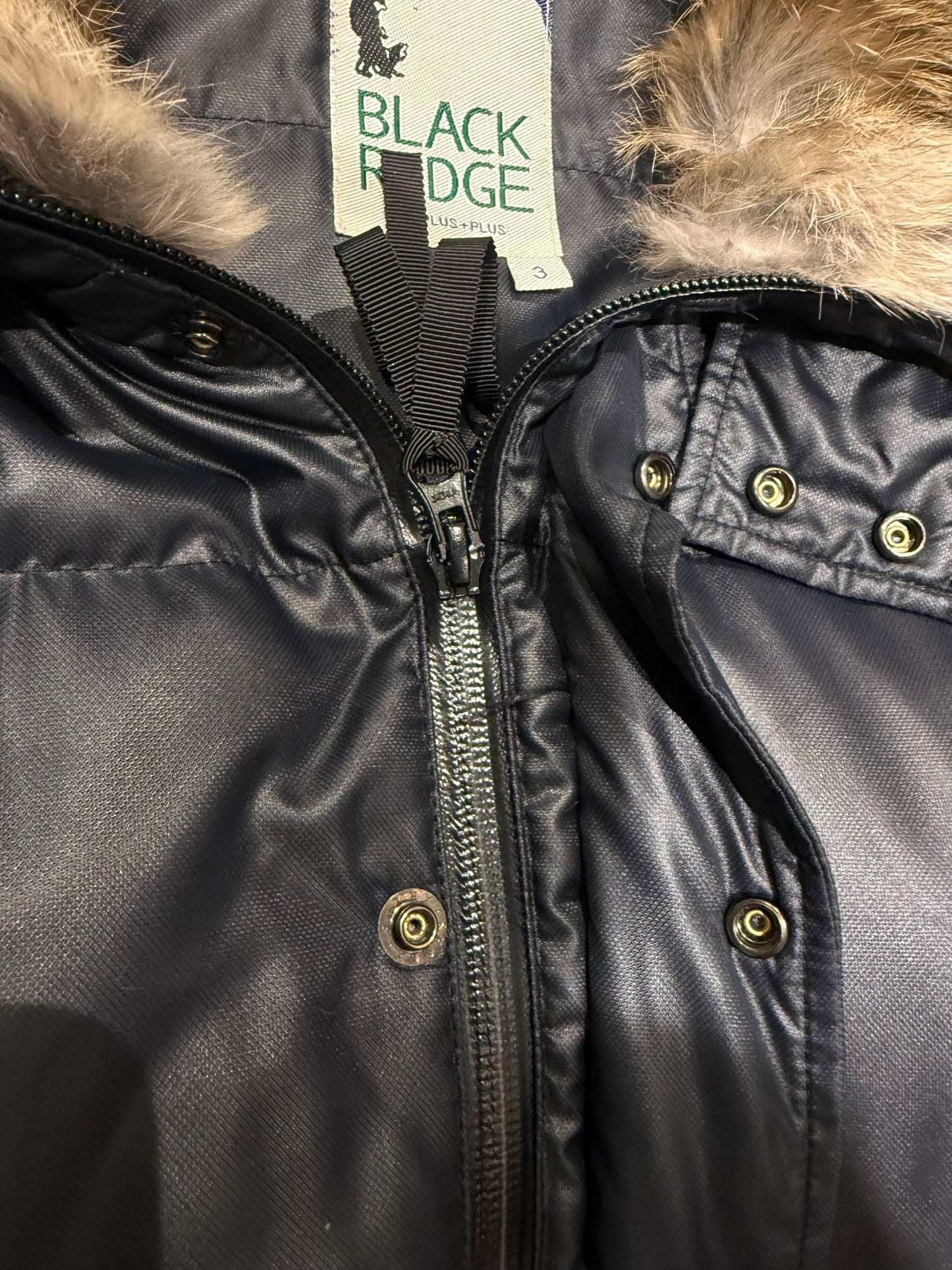 000’s Black Ridge Fur Collar Puffer (M)