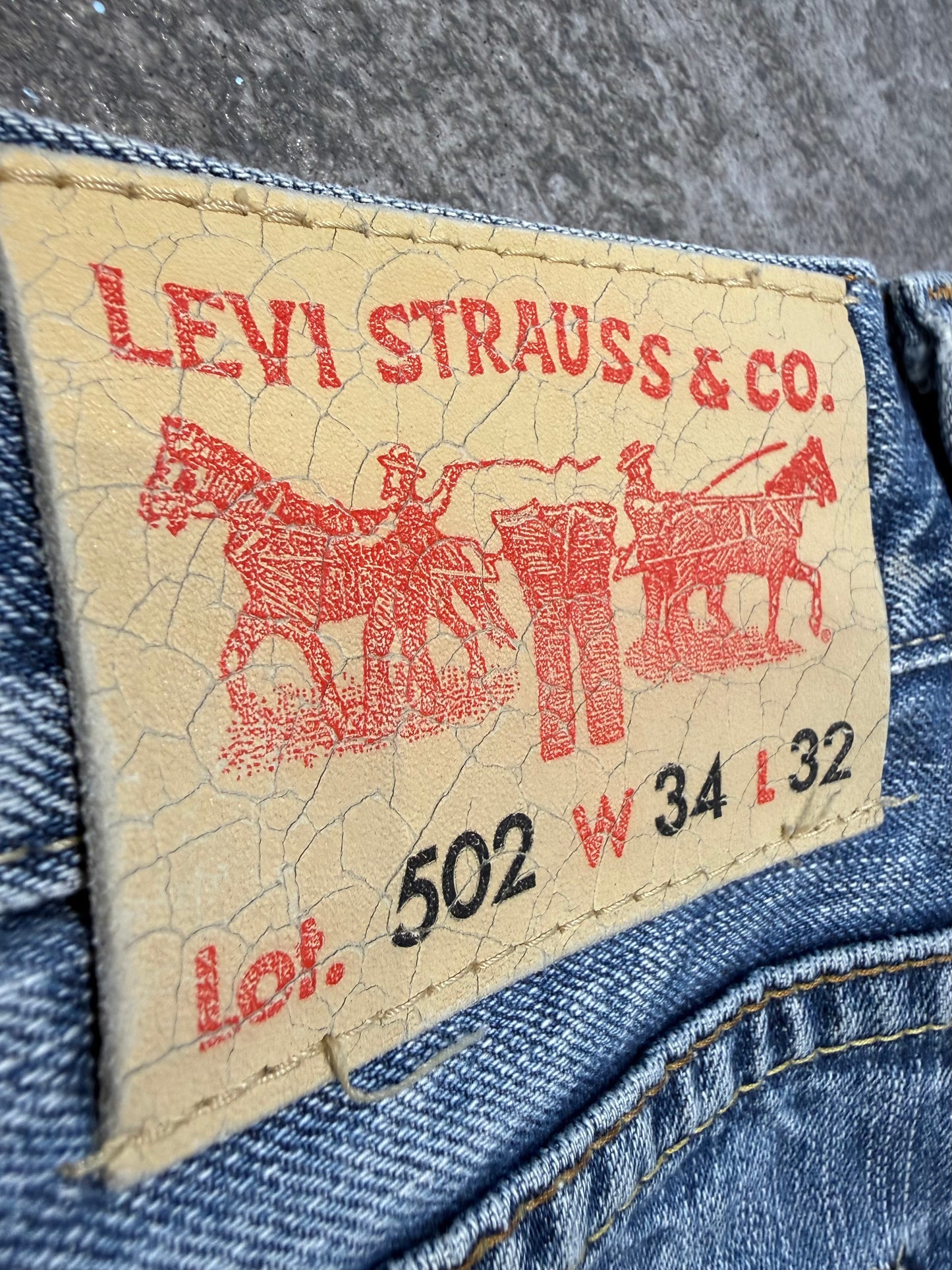 000’s Levi’s Ghostwash Jeans (34”)