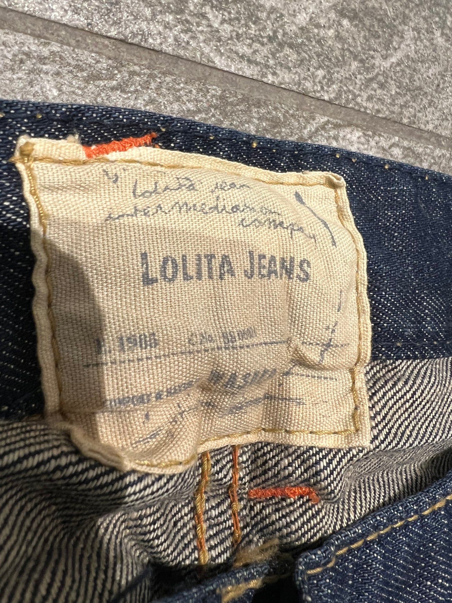 000’s Lolita Jeans (34”)