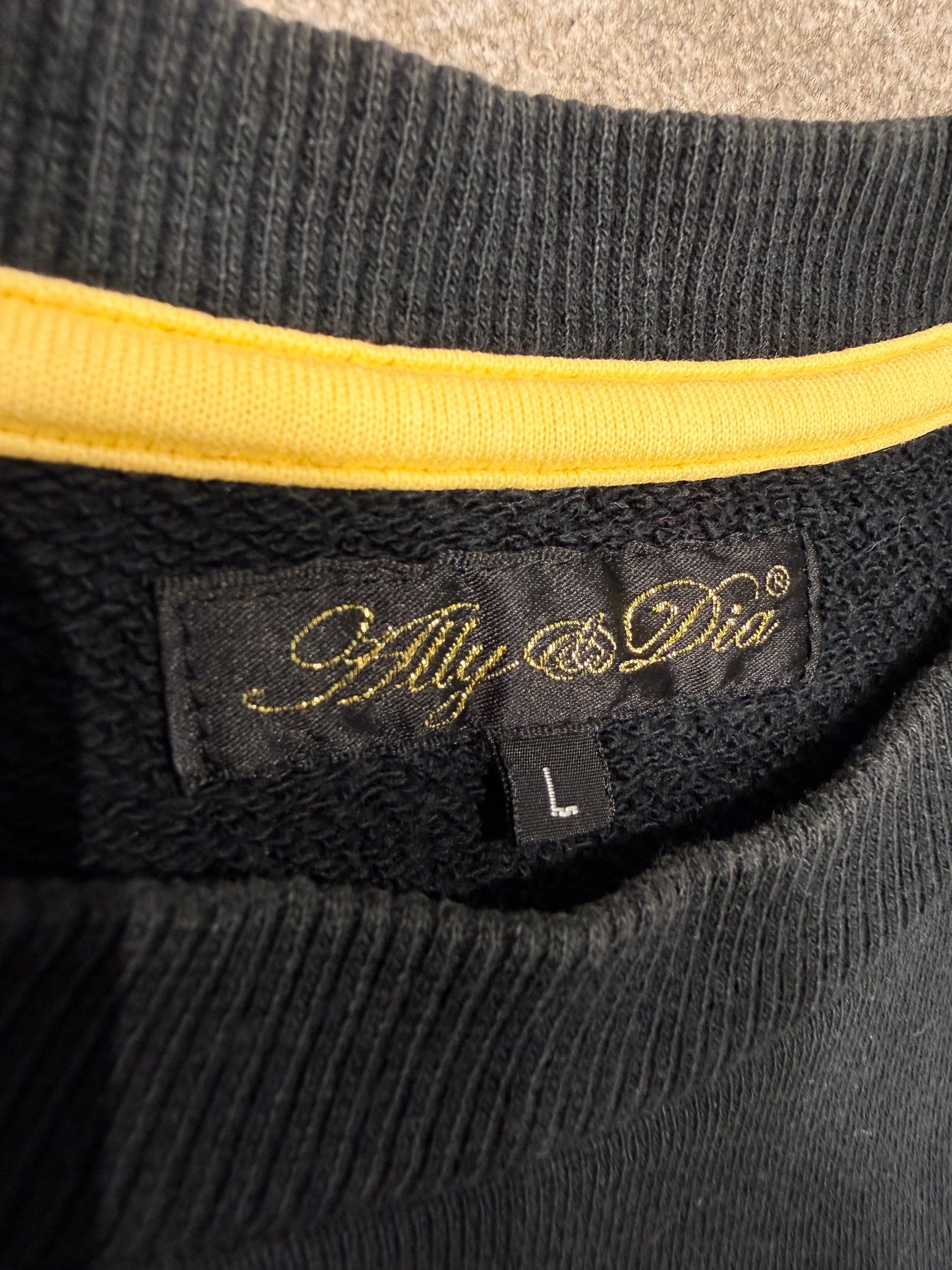000’s Ally & Dia Jumper (M)