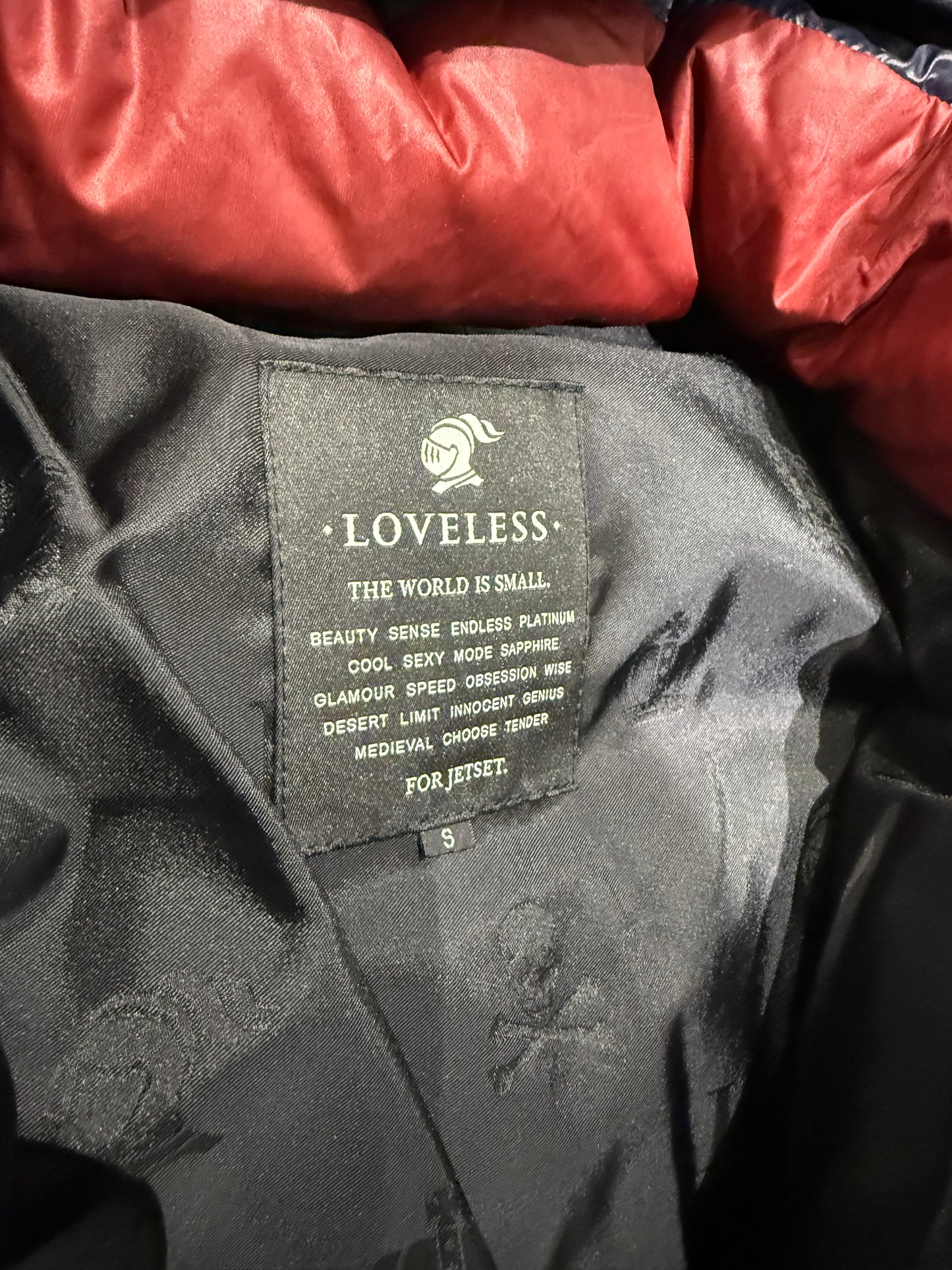 000’s Loveless Glossy Puffer (S)