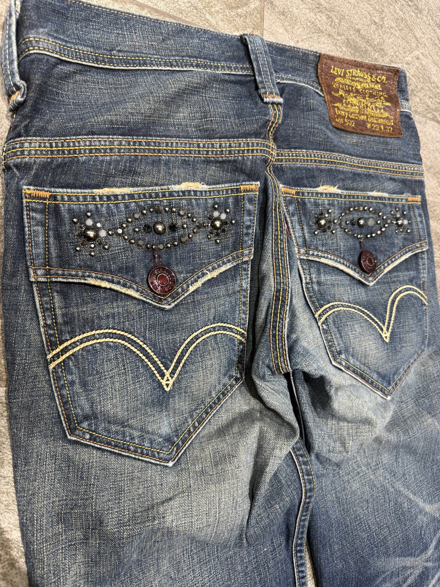 000’s Japanese Levi’s 502’s (29”)
