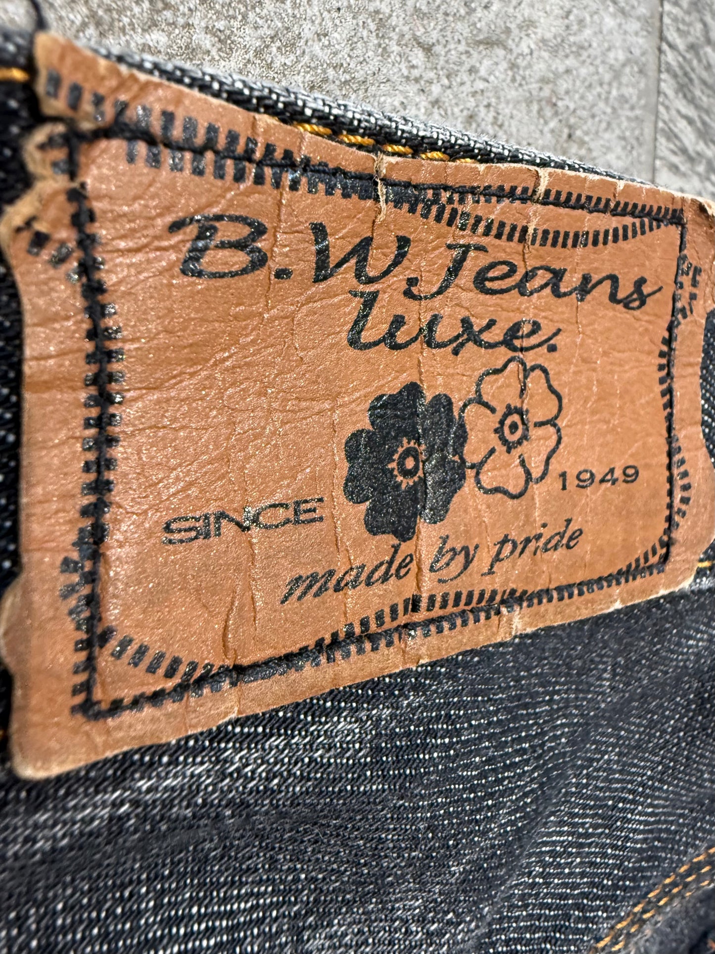 000’s Blueway Jeans (32”)