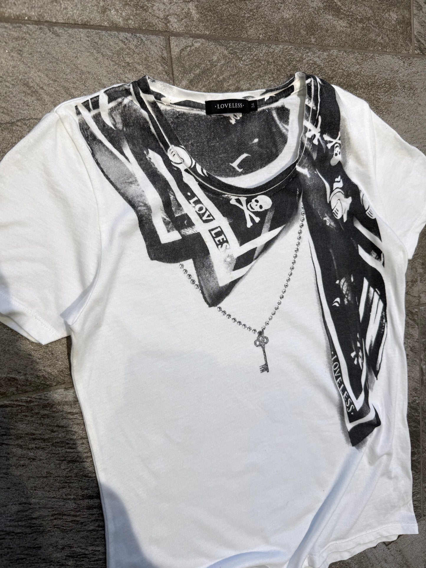 000’s Loveless Skull Bandana Tee (XXS)