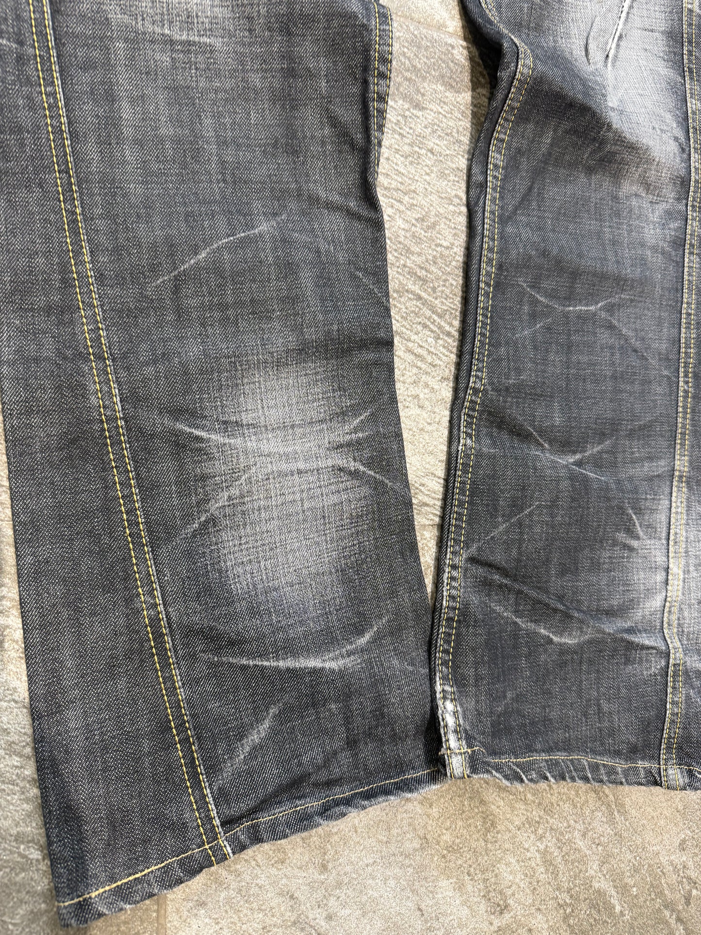 000’s Blueway Jeans (32”)