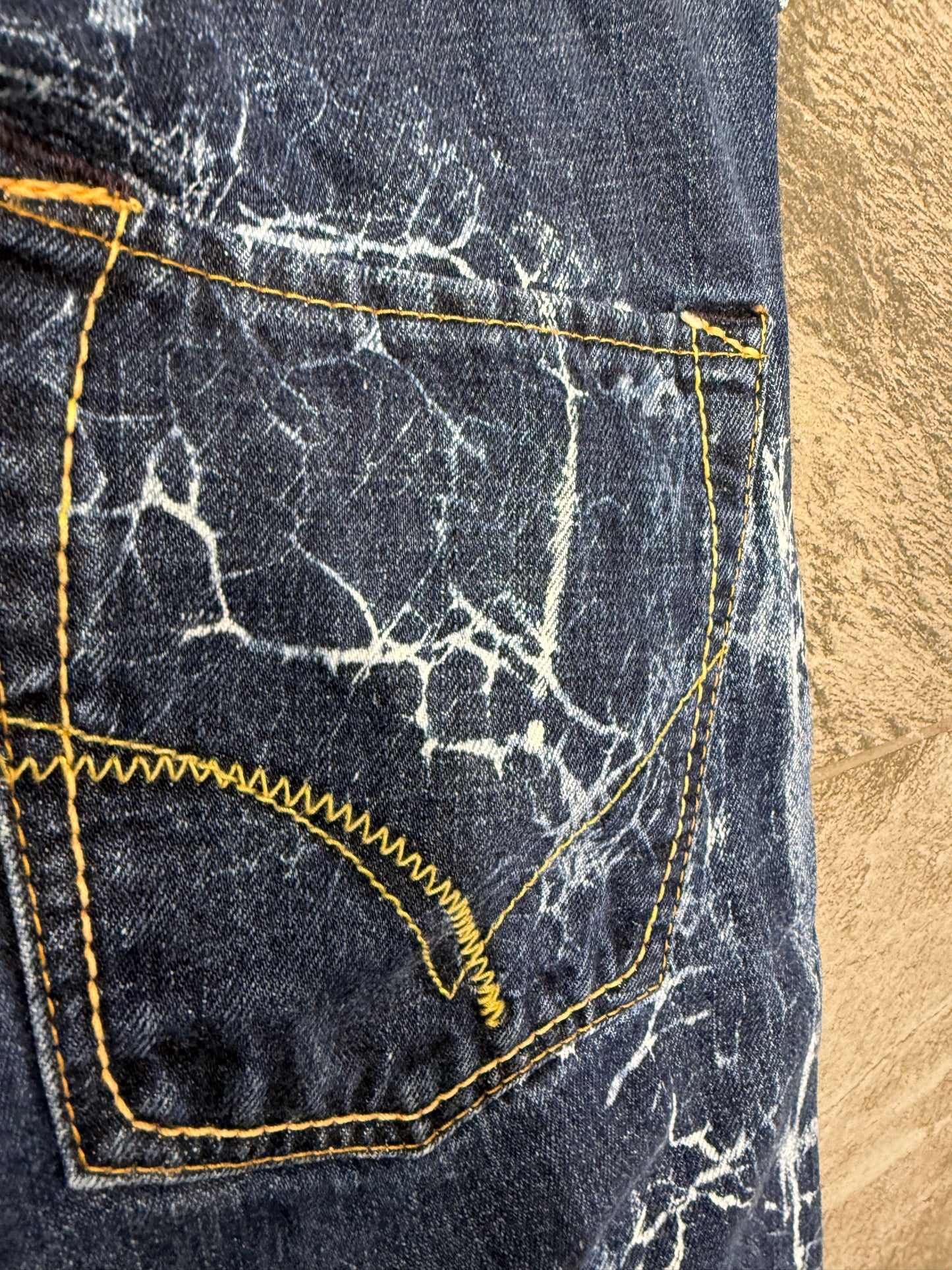000’s Blueway Paint Splatter Bootcut Jeans (30”)