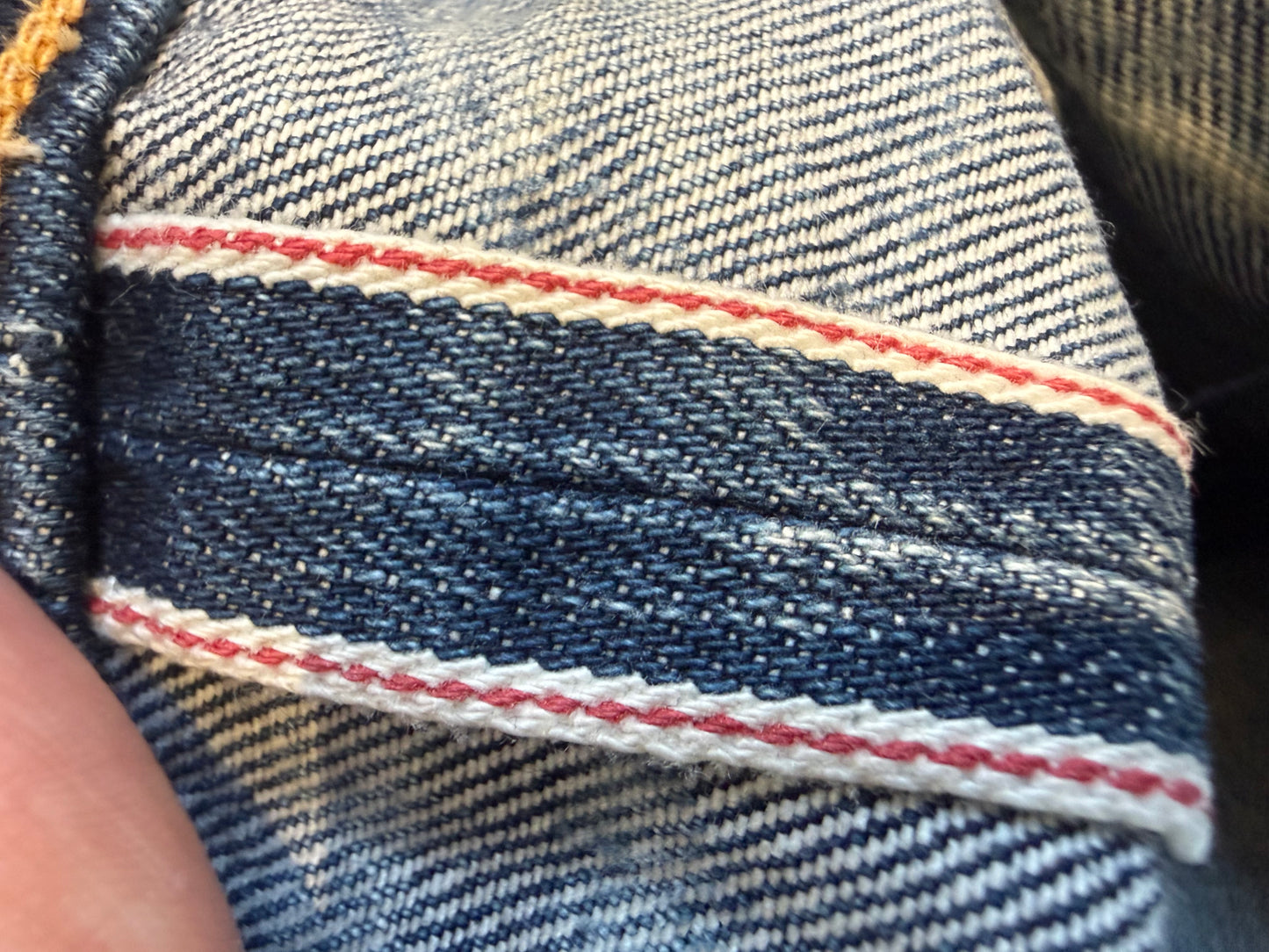 000’s Kuro Distressed Selvedge Jeans (31”)