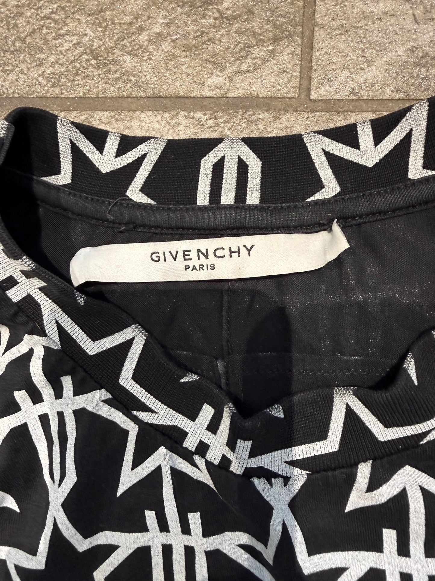 Givenchy Tee (XS)