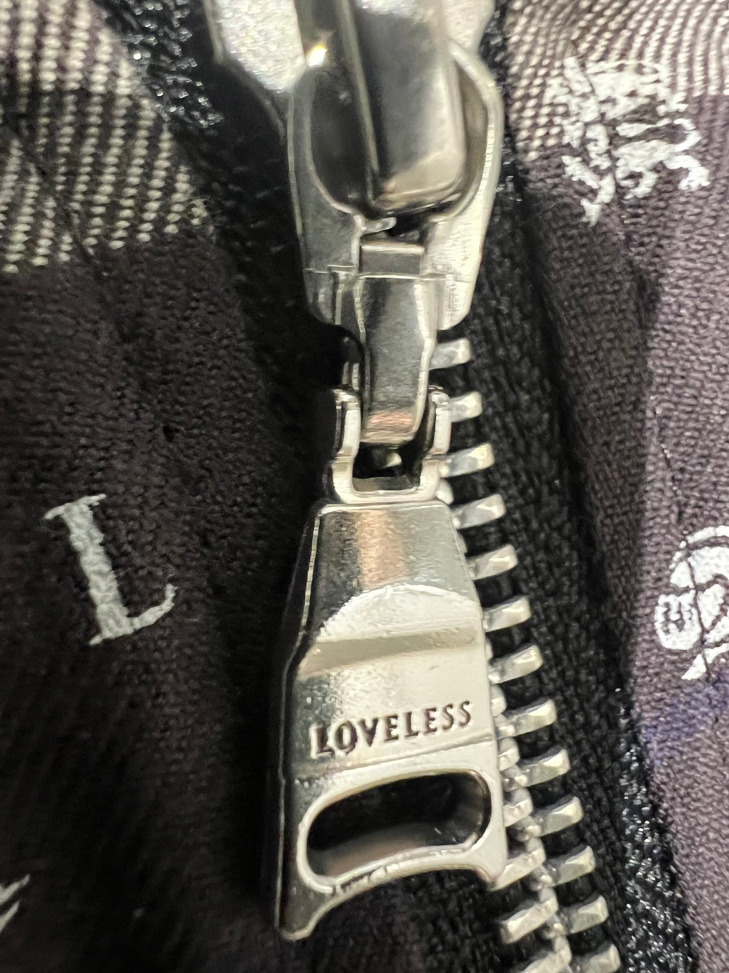 000’s Loveless Zip Up Hoodie