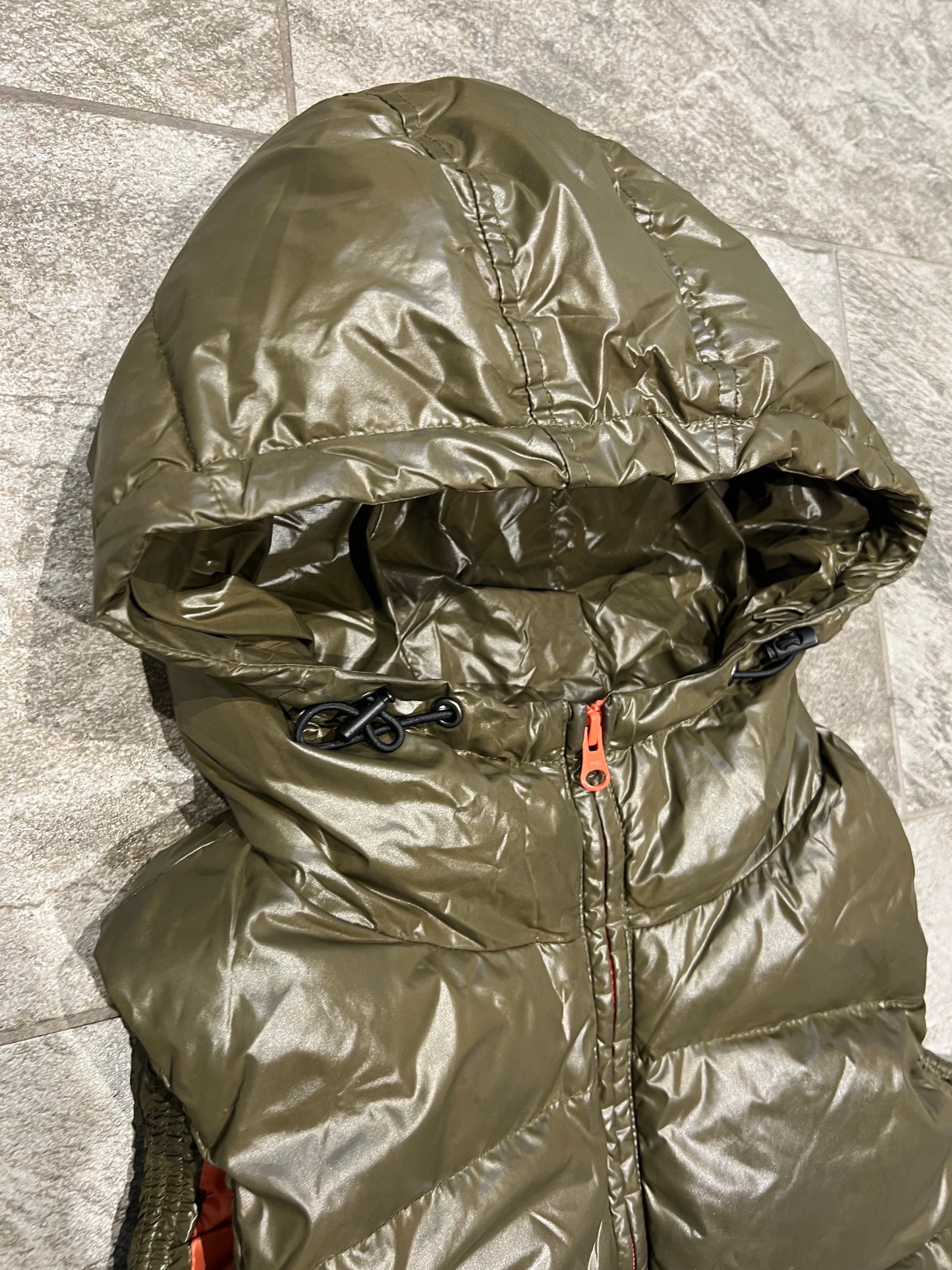 000’s Beams Heart Glossy Gilet