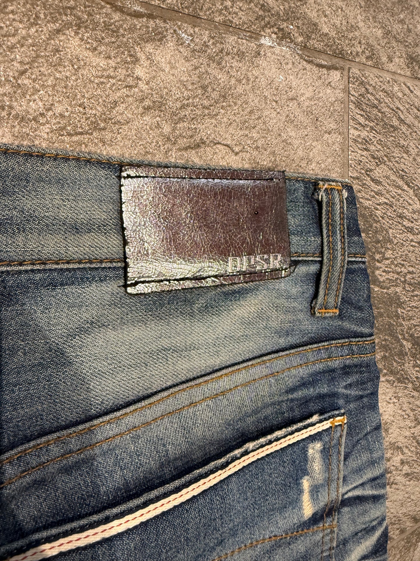 000’s DPSR Distressed Bootcut Jeans (34”)