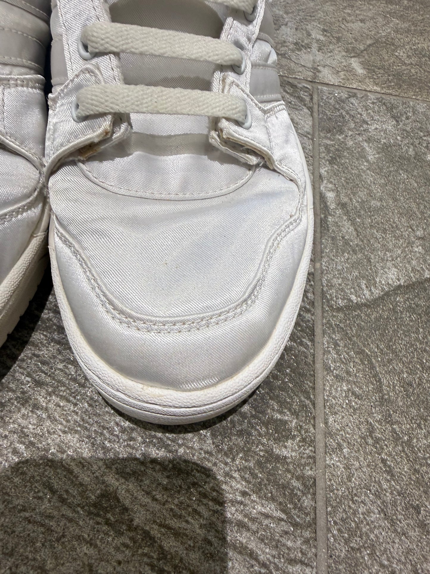 Jeremy Scott x Adidas Wings High Tops (UK 9.5 - EU 44)