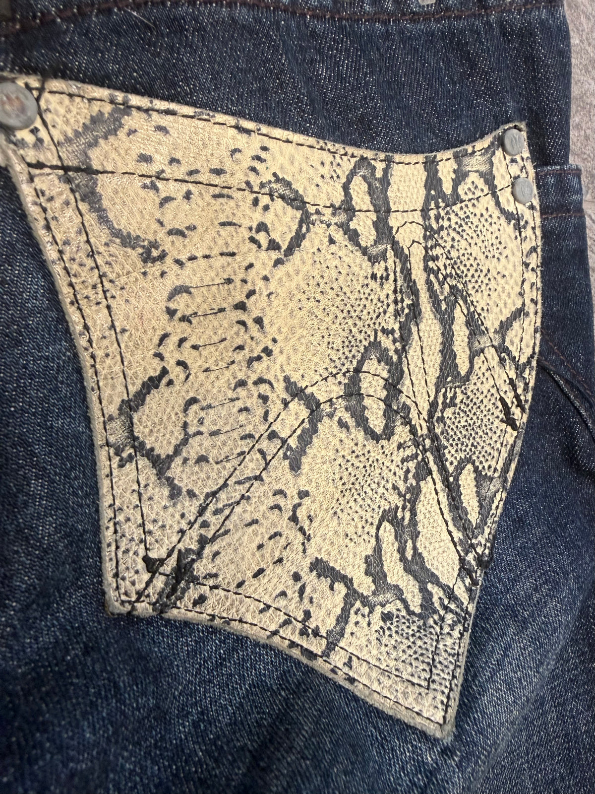 000’s Nicole Studded Snakeskin Jeans (32”)