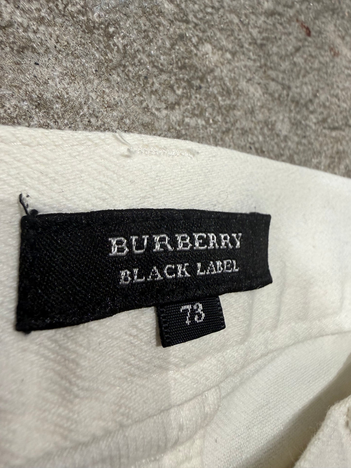 000’s Burberry Jeans (28”)