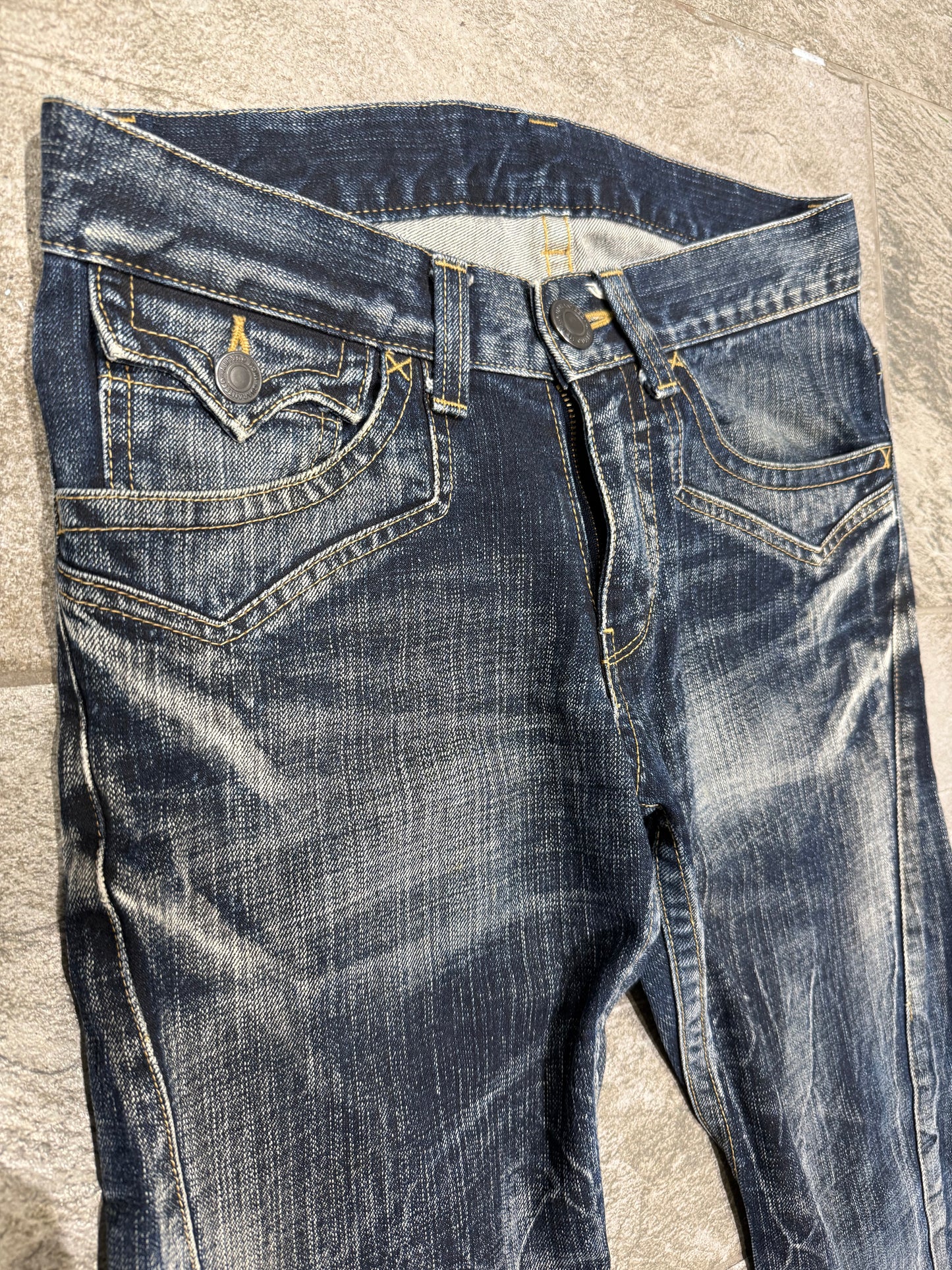 000’s Rattletrap Bow Leg Jeans (30”)