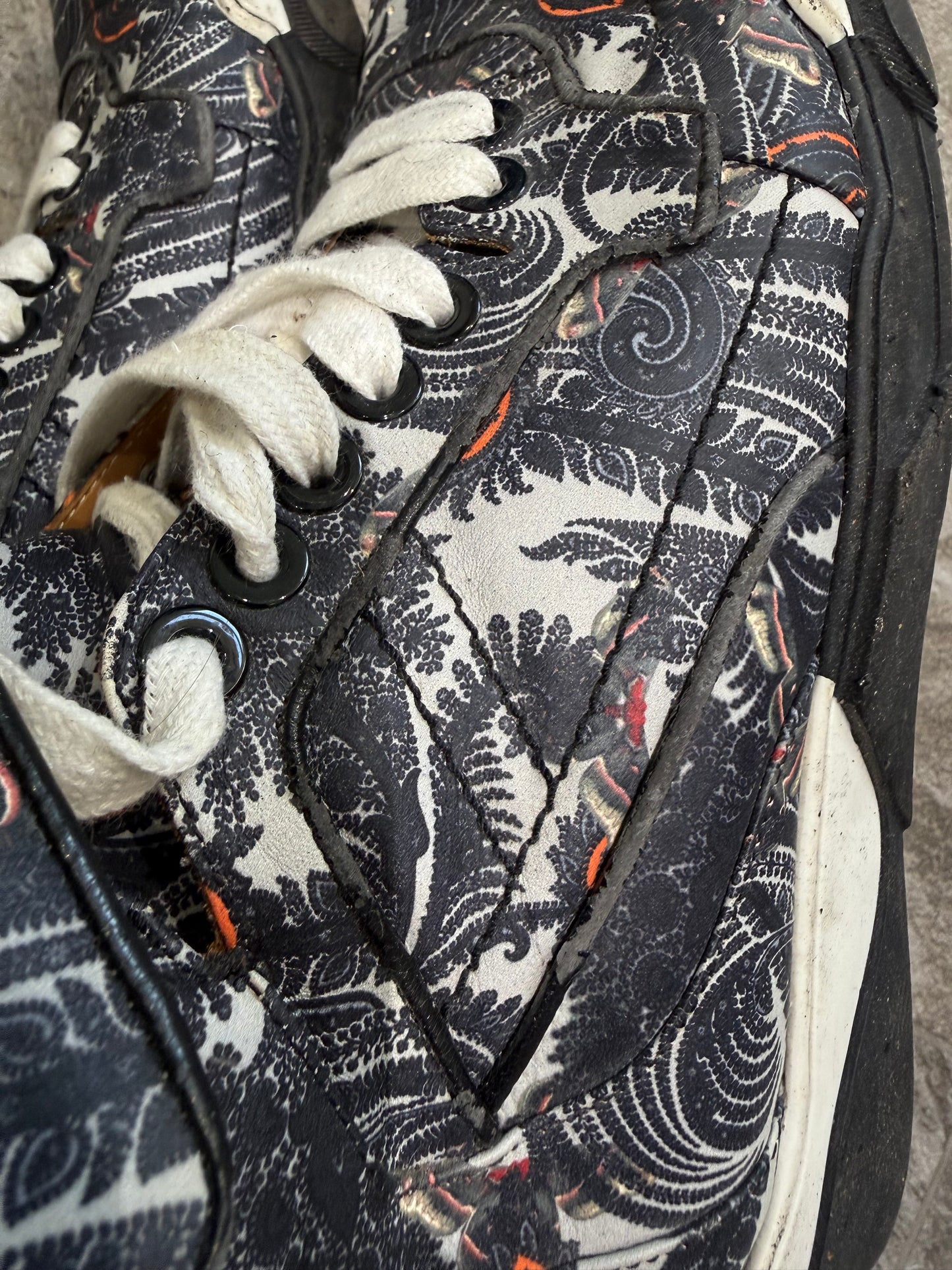 Givenchy Tyson Paisley Moth High Tops (EU 41 - UK 7) Fits 7.5