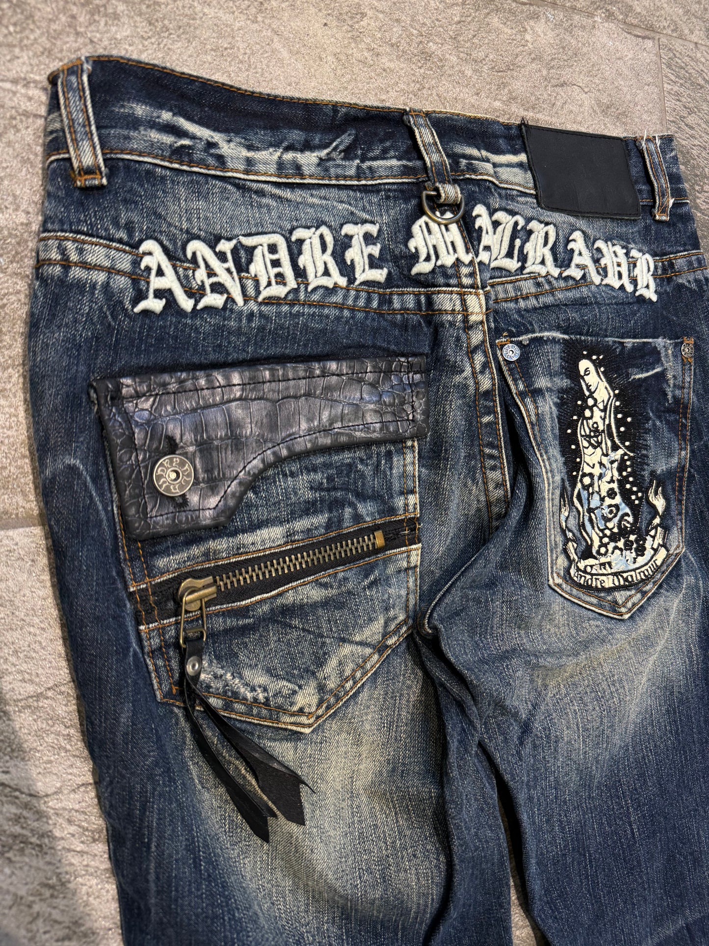 000’s Andre Malraur Jeans (31”)