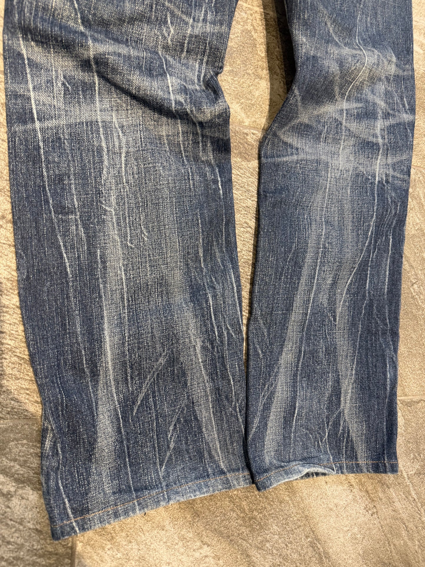 000’s Levi’s 502 Ghostwash Jeans (32”)
