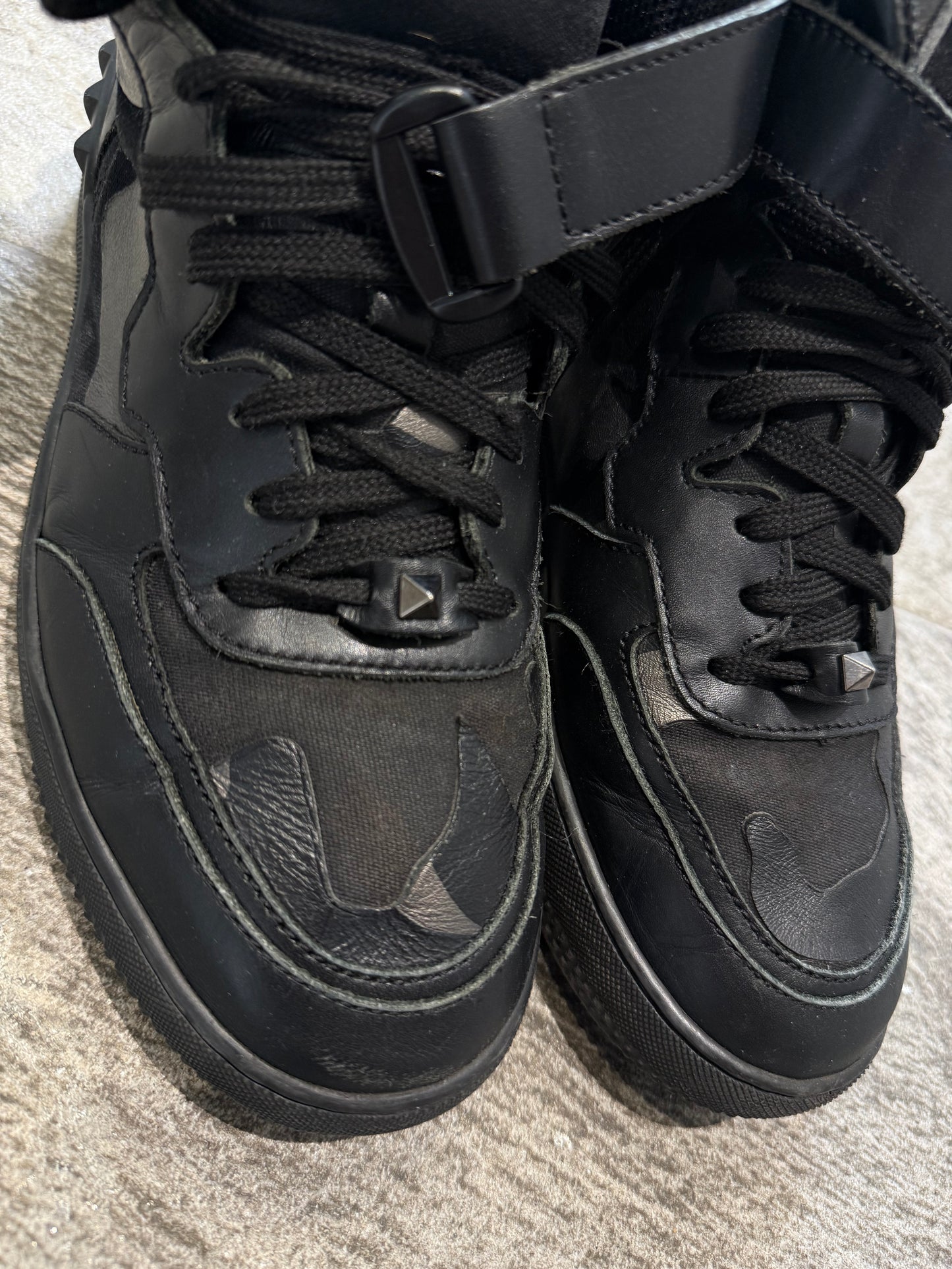 Valentino Camo High Tops (8)