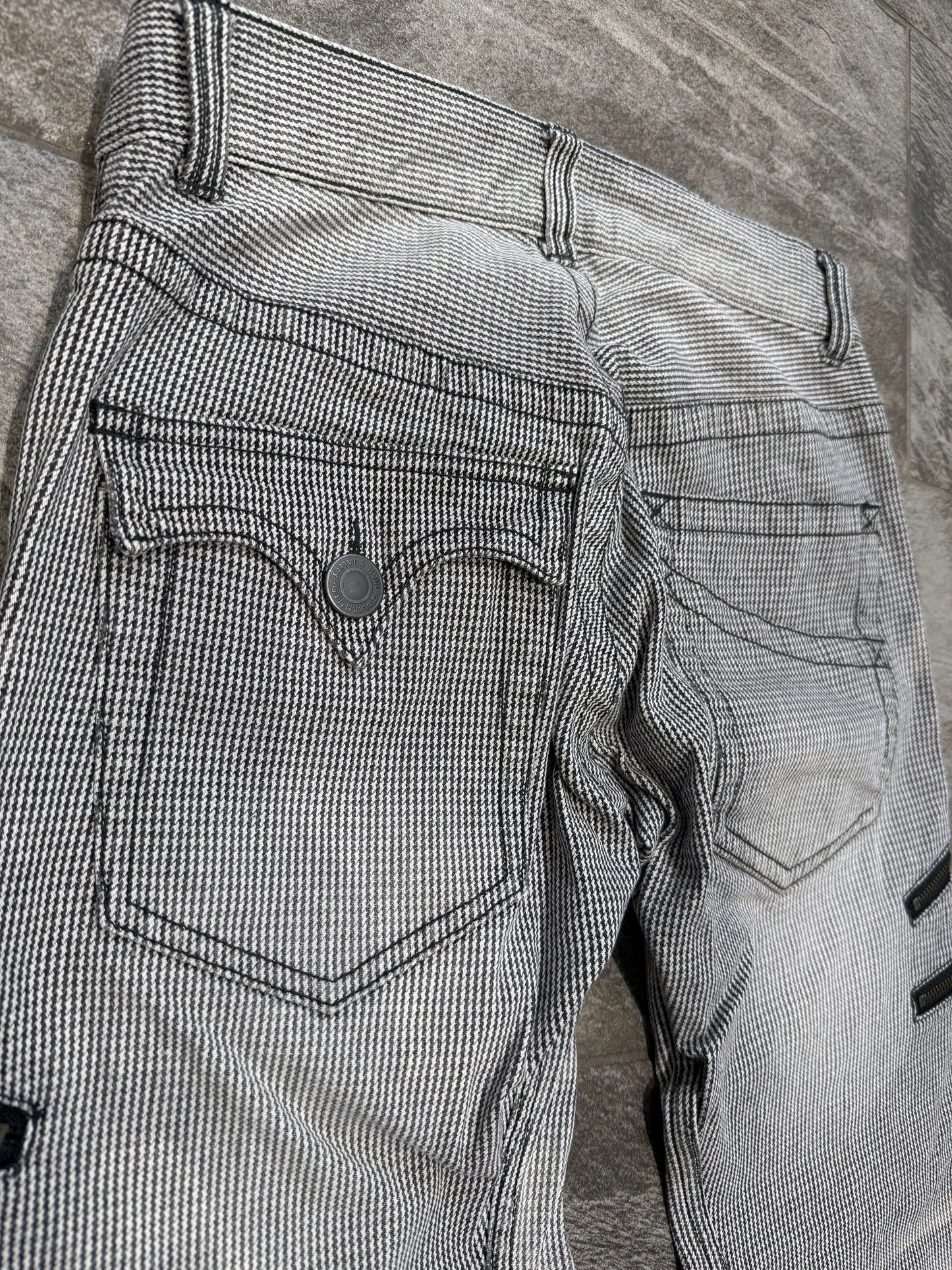 000’s Rattletrap Bow Leg Jeans (30”)