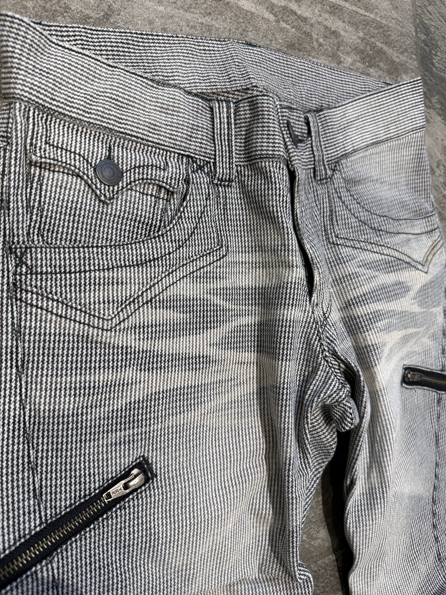000’s Rattletrap Bow Leg Jeans (30”)