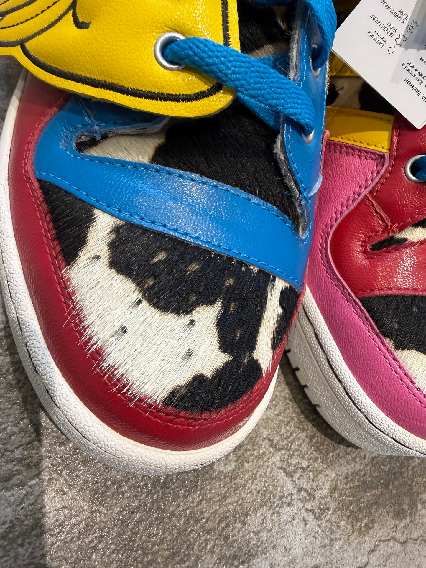 Jeremy Scott x 2NE1 x Adidas Wings (UK 9 - EU 43)