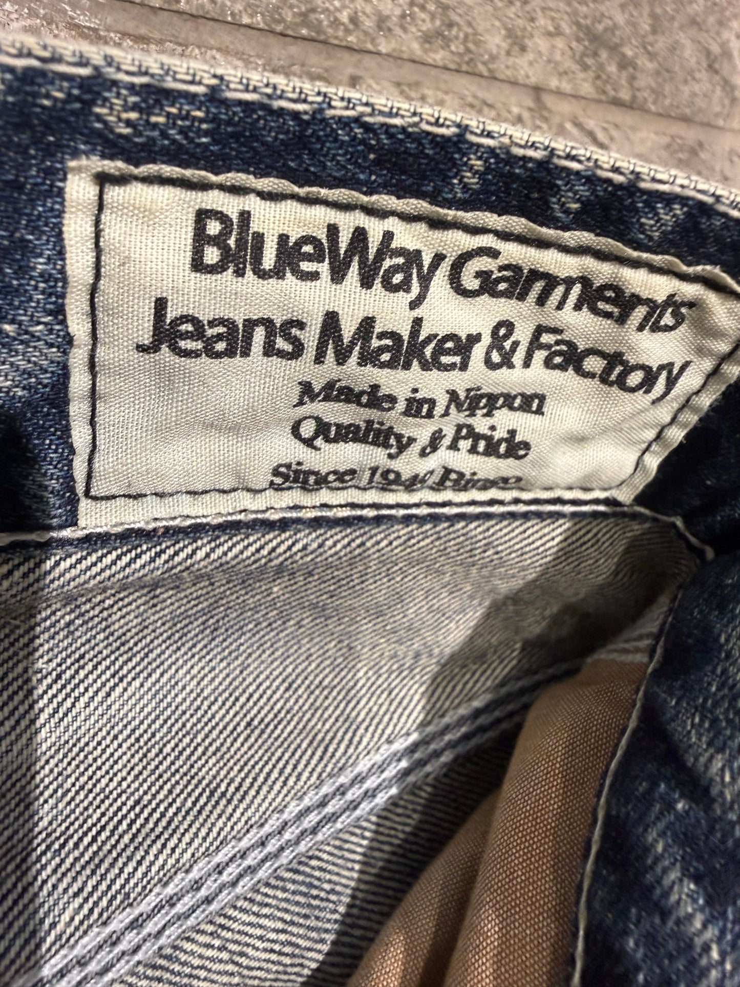 000’s Blueway Whiskered Jeans (32”)