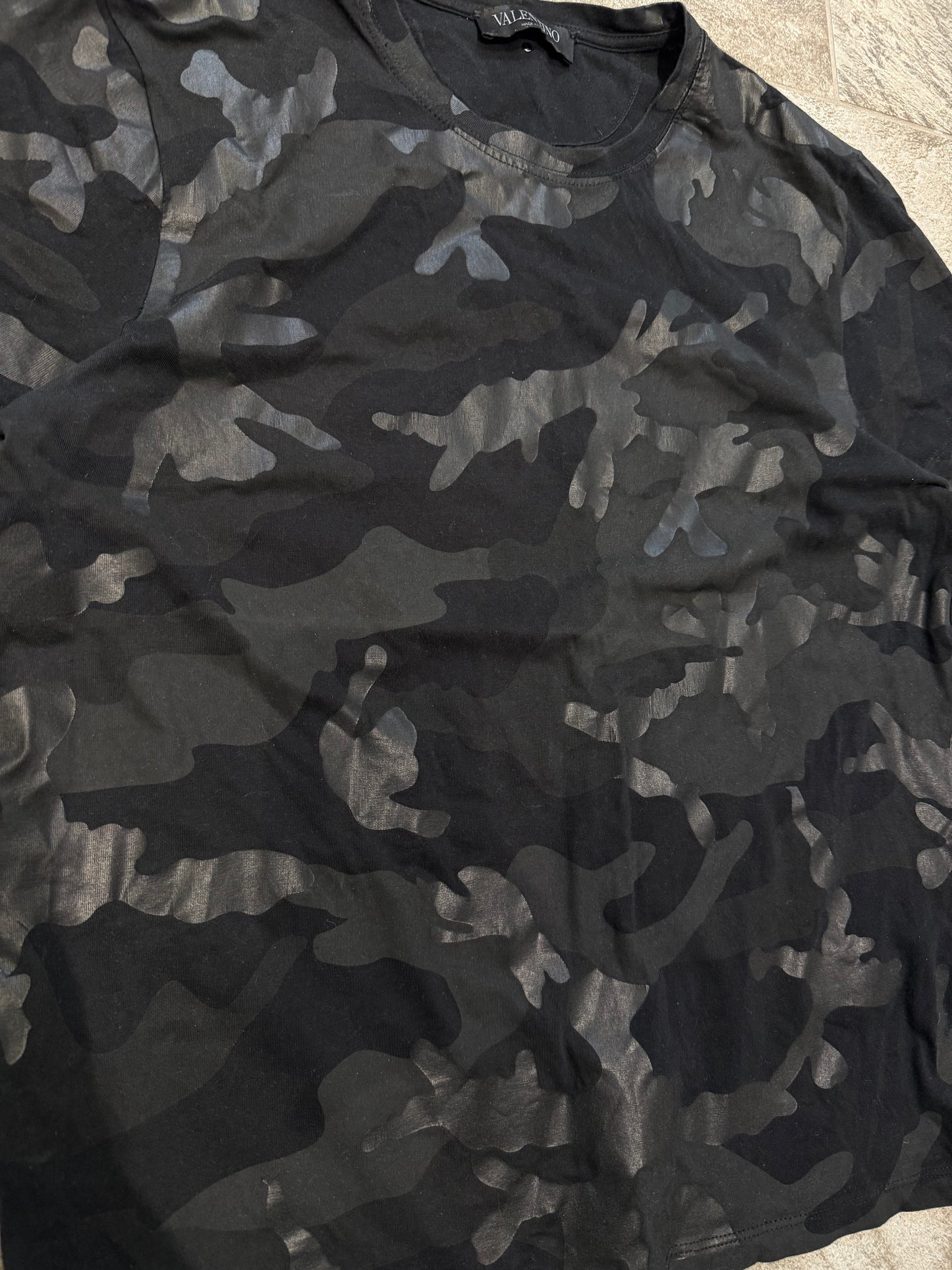 Valentino Garavani Camo Studded Tee (S)
