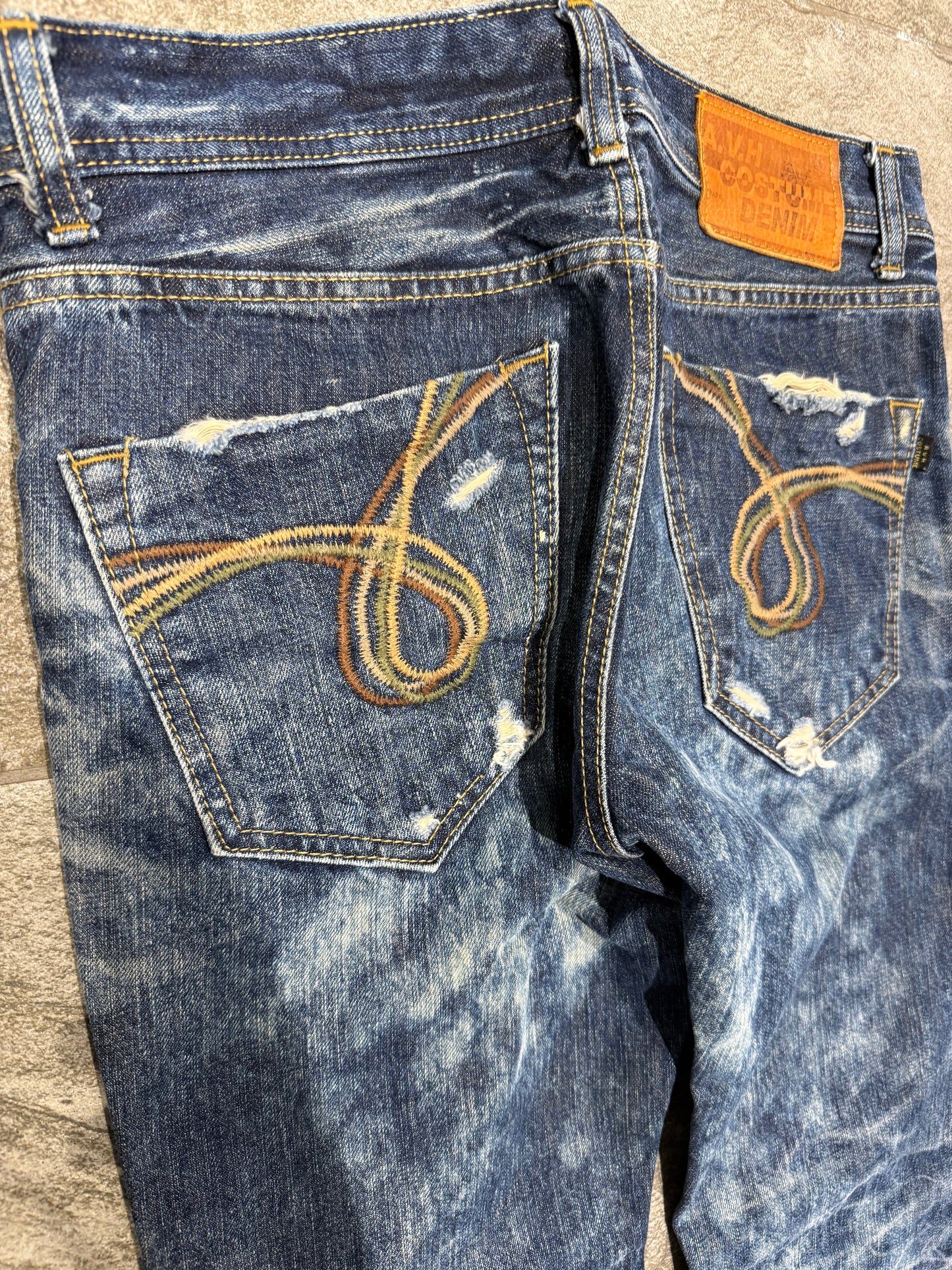 000’s AVH Jeans (31”)
