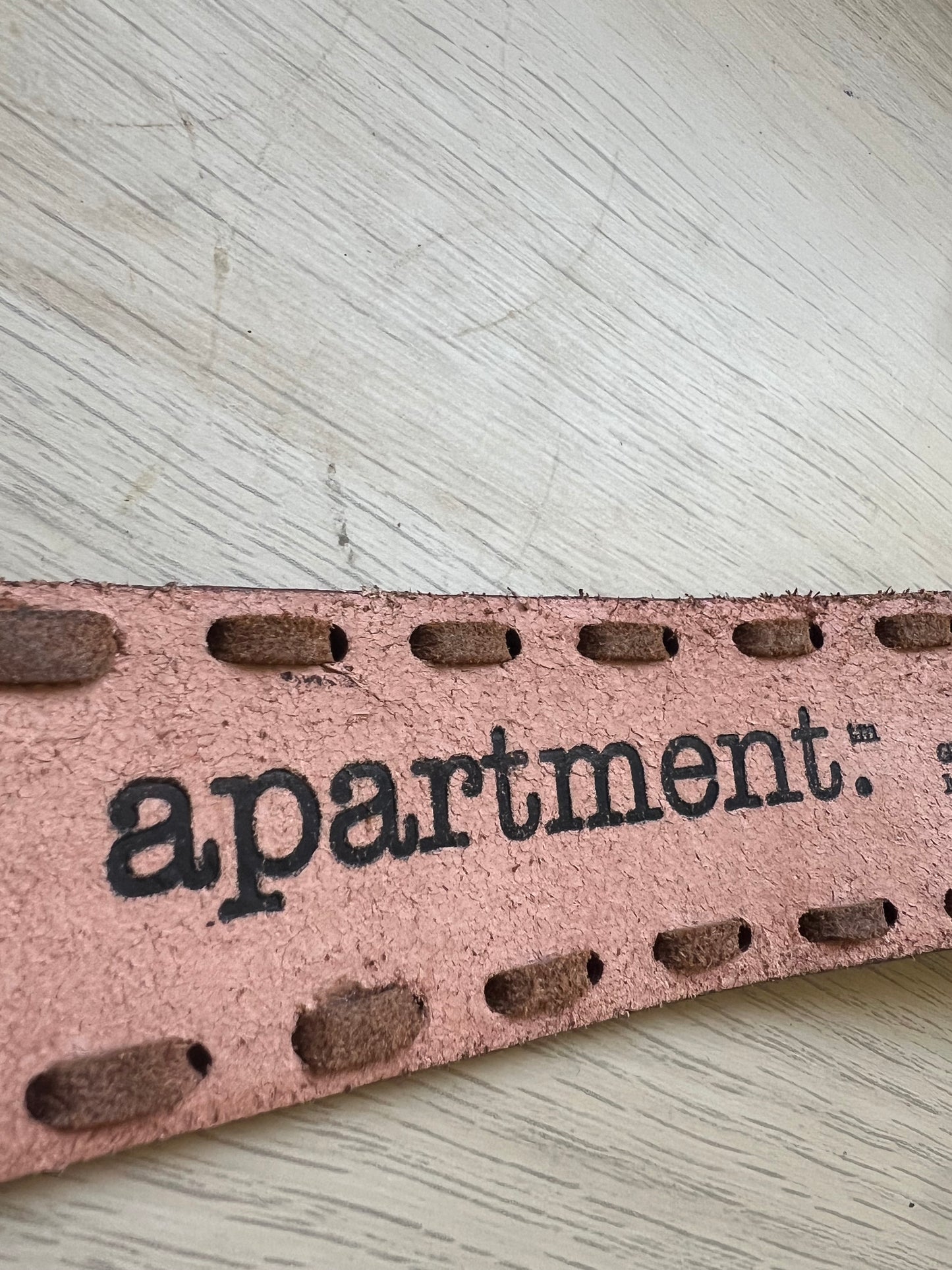000’s Apartement Leather Belt