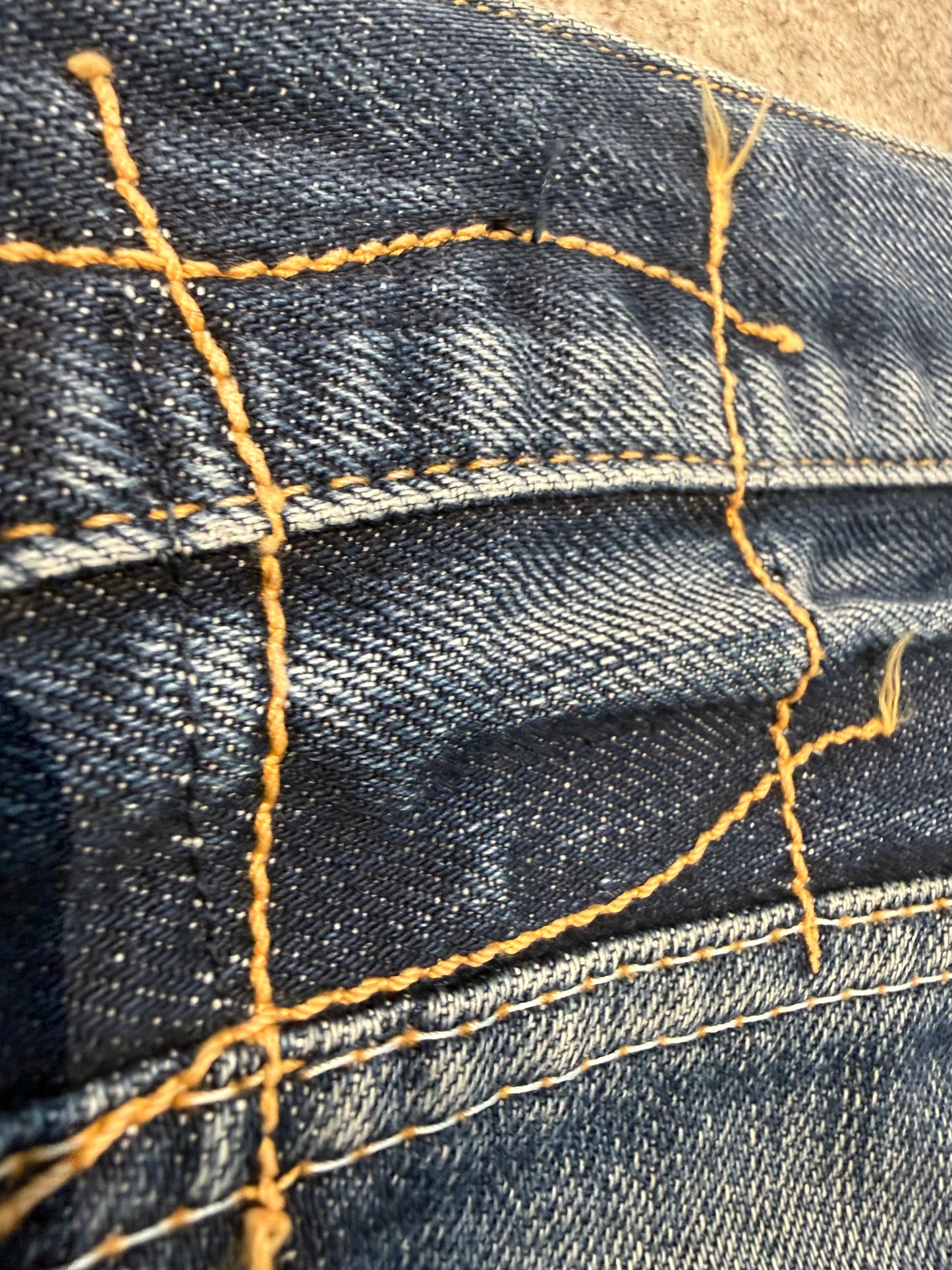 000’s Kuro Distressed Selvedge Jeans (31”)