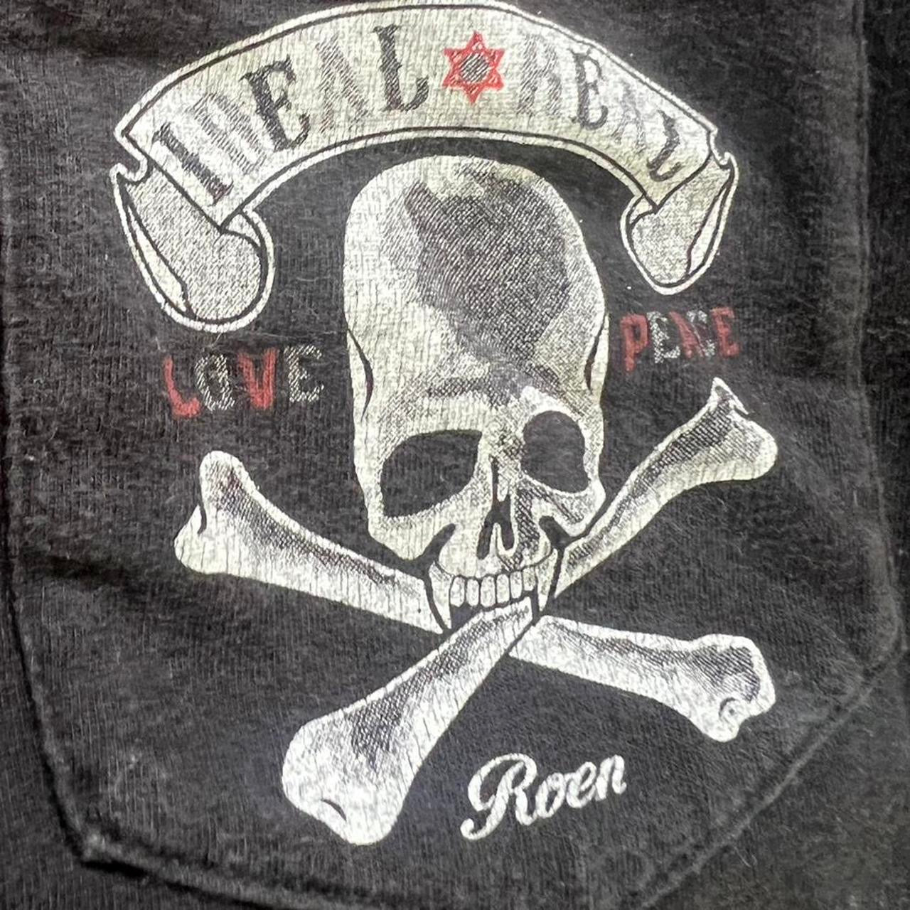 000’s Roen Skull Pocket Tee