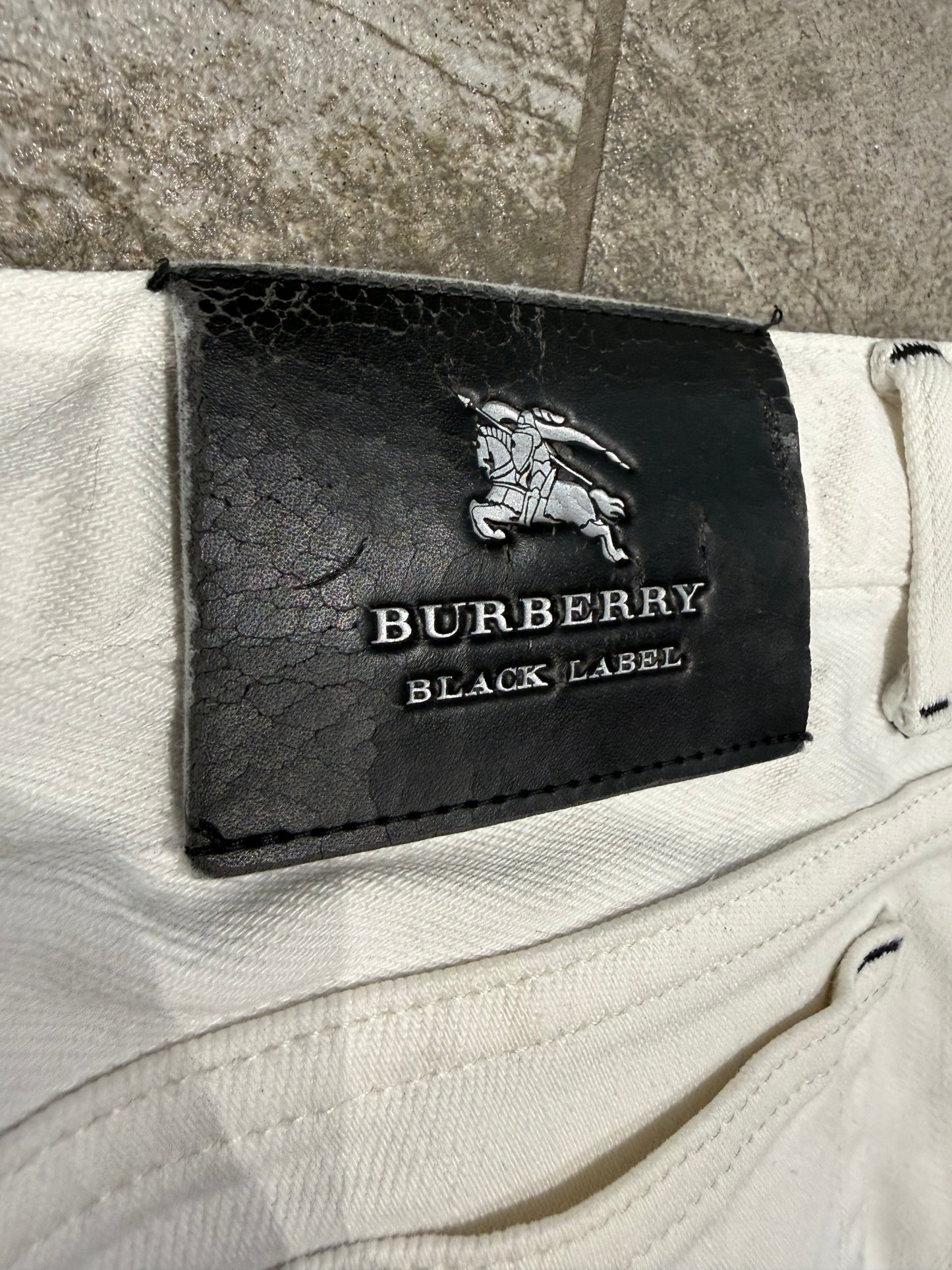 000’s Burberry Jeans (30”)