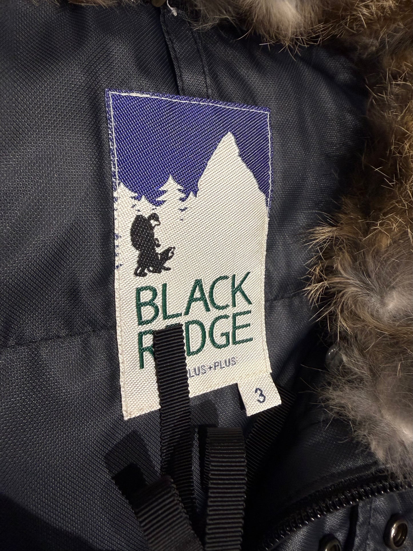 000’s Black Ridge Fur Collar Puffer (M)