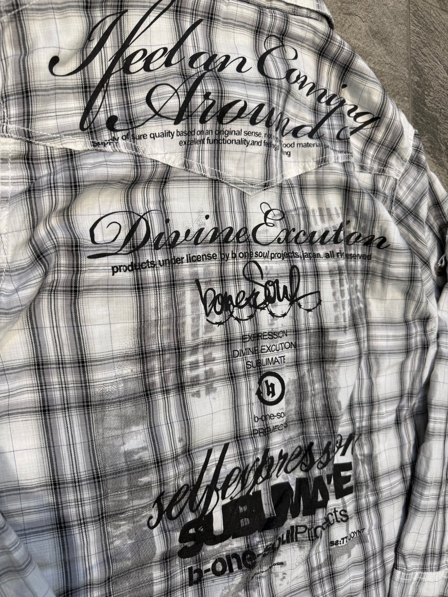 000’s B One Soul Plaid Flannel (M)