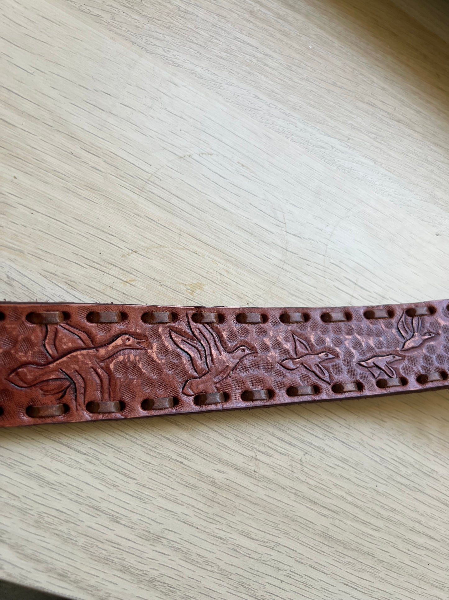 000’s Apartement Leather Belt