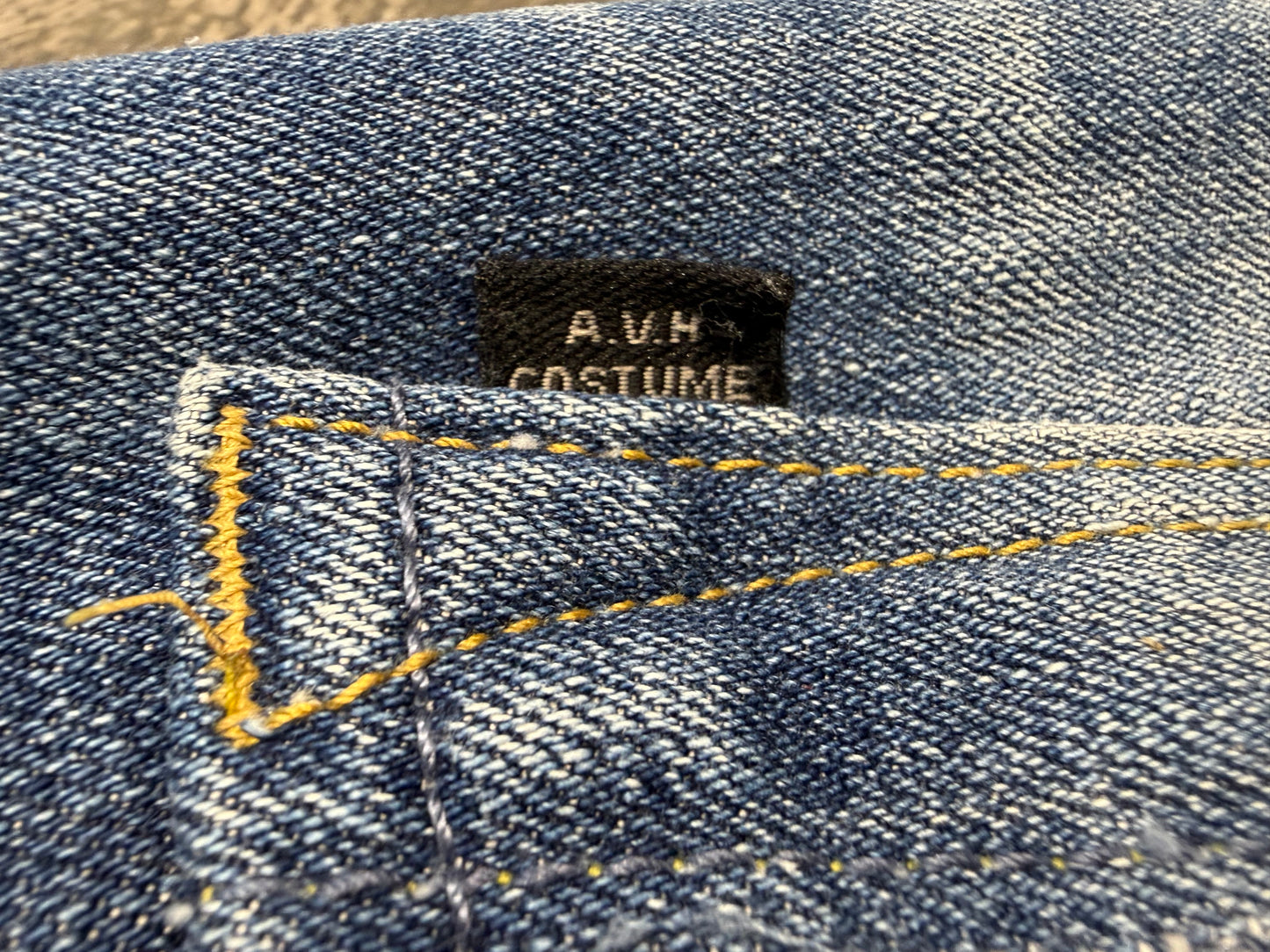 000’s A.V.H Bootcut Jeans (32”)