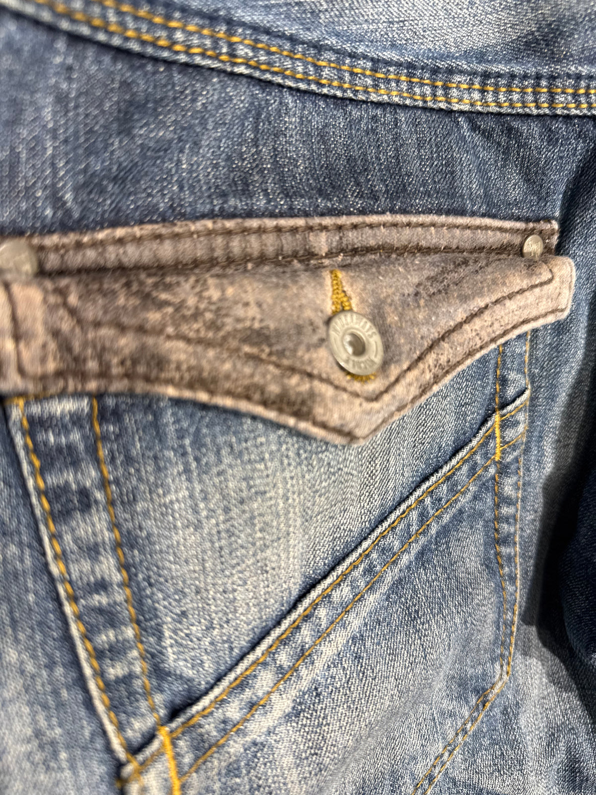 000’s Nicole Distressed Jeans (30”)
