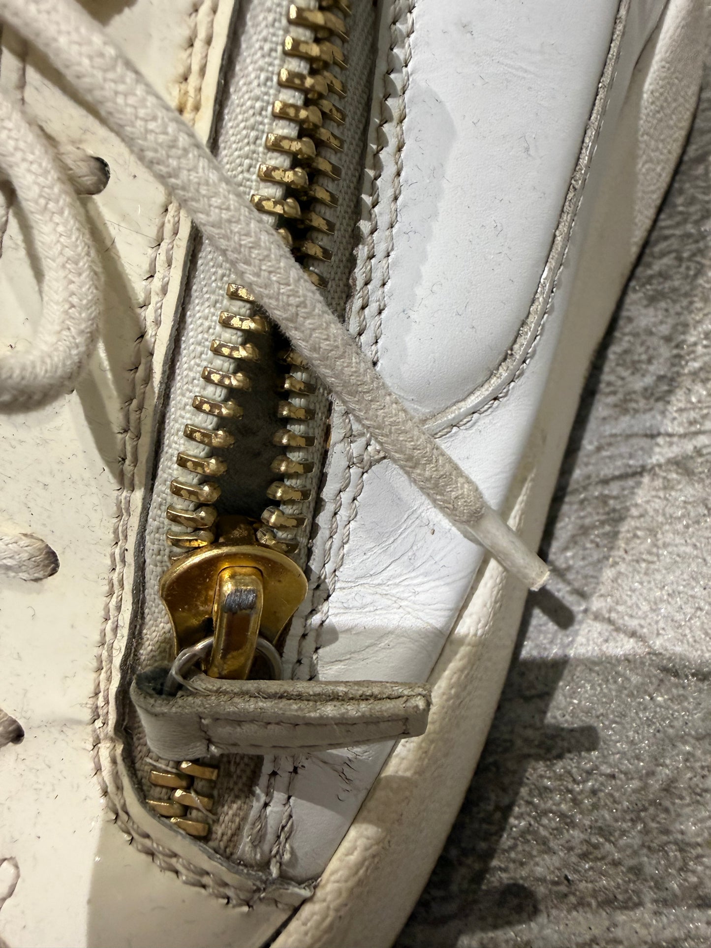 Giuseppe Low Trainers (EU 42 - UK 8)