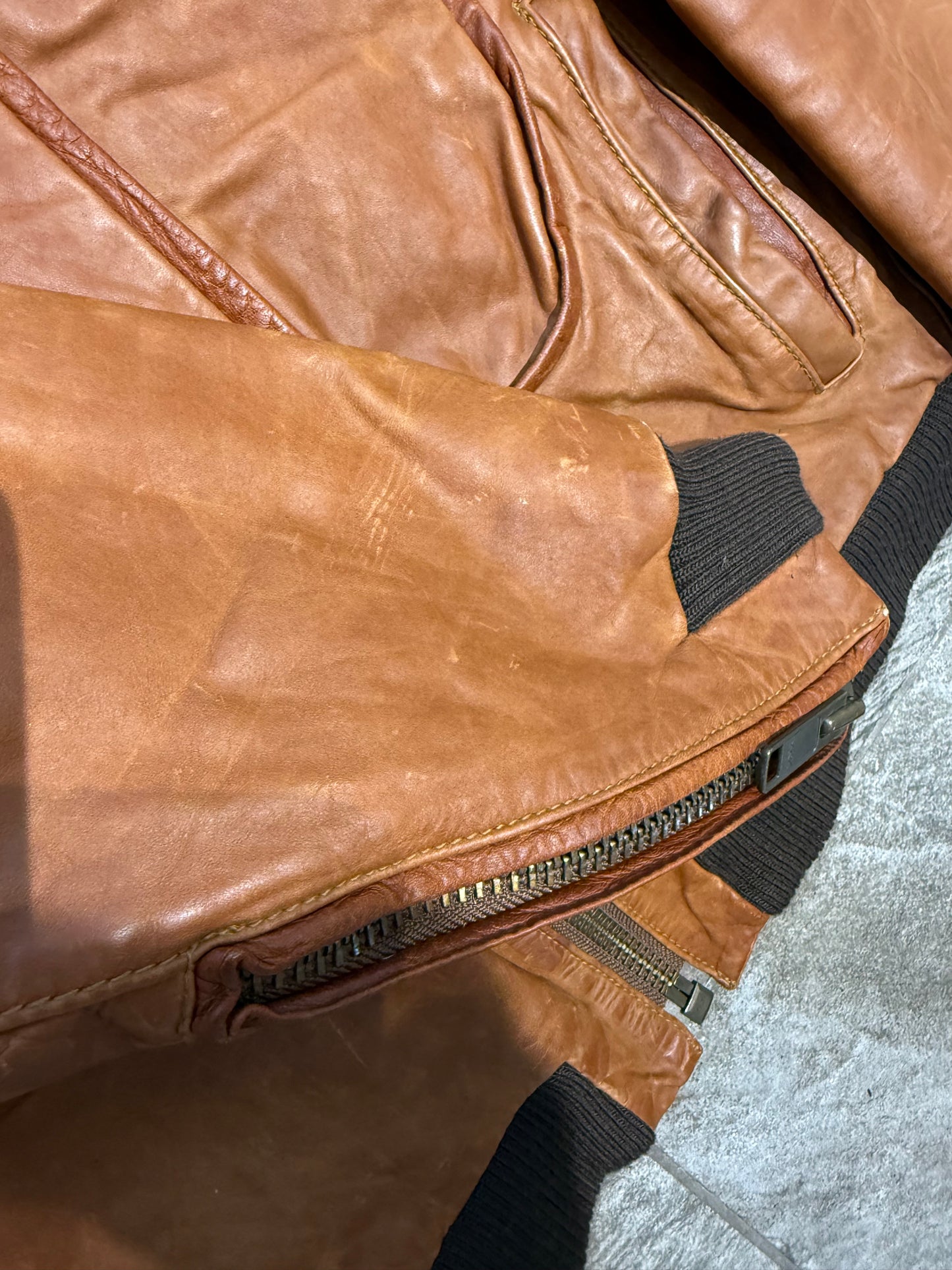 000’s WD Fur Collar Leather Jacket (S)